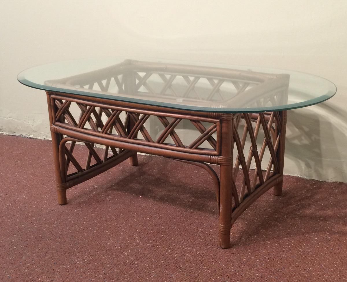 Glass Coffee Table Top Replacement It Is Recommended If You Think About The Role That You Give To The Chosen Oval Coffee Table (View 8 of 10)