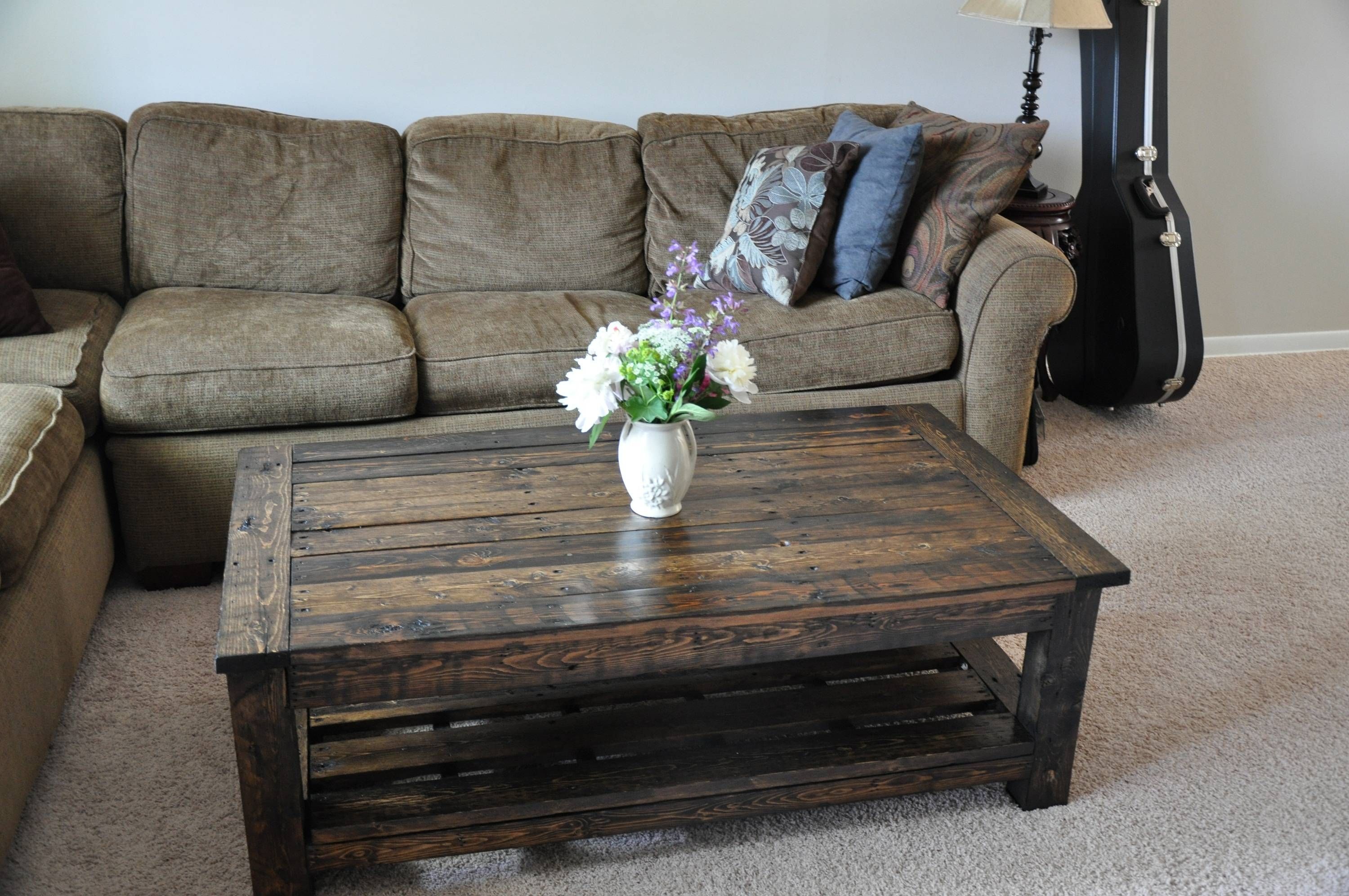 18 Diy Pallet Coffee Tables | Guide Patterns With Regard To Rustic Wood Diy Coffee Tables (View 1 of 30)
