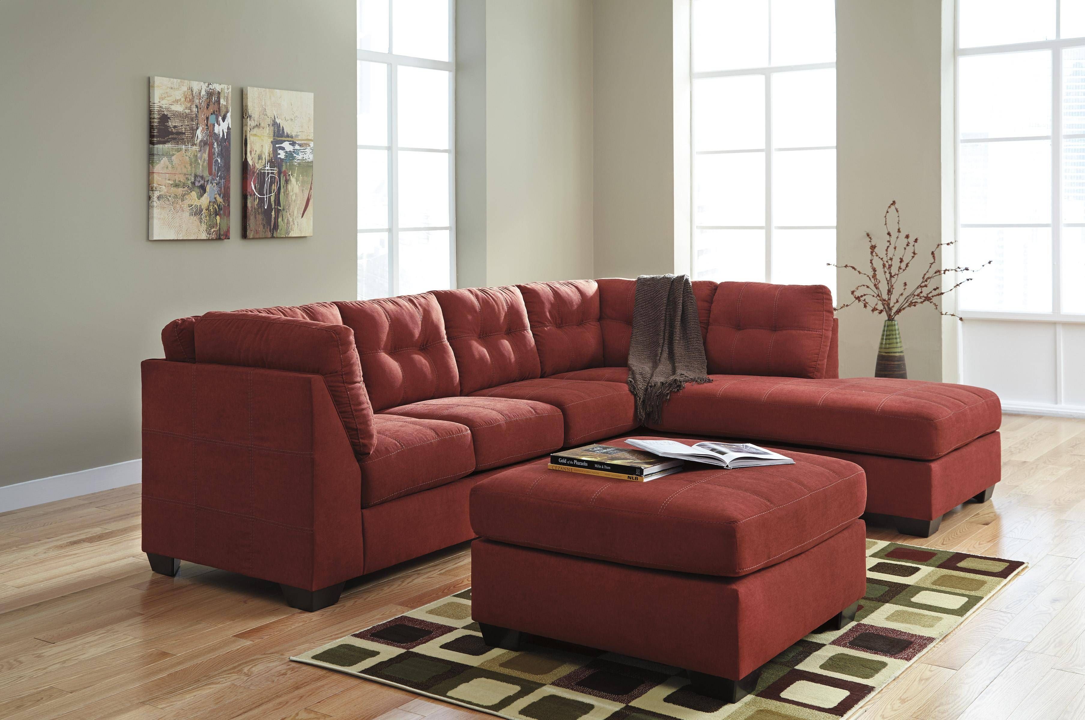Benchcraft Maier – Sienna 2 Piece Sectional W/ Sleeper Sofa Intended For Red Sleeper Sofa (Photo 27 of 30)