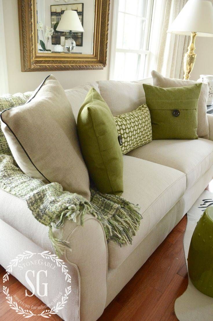 Best 10+ Sofa Pillows Ideas On Pinterest | Couch Pillow Intended For Oversized Sofa Pillows (View 9 of 30)