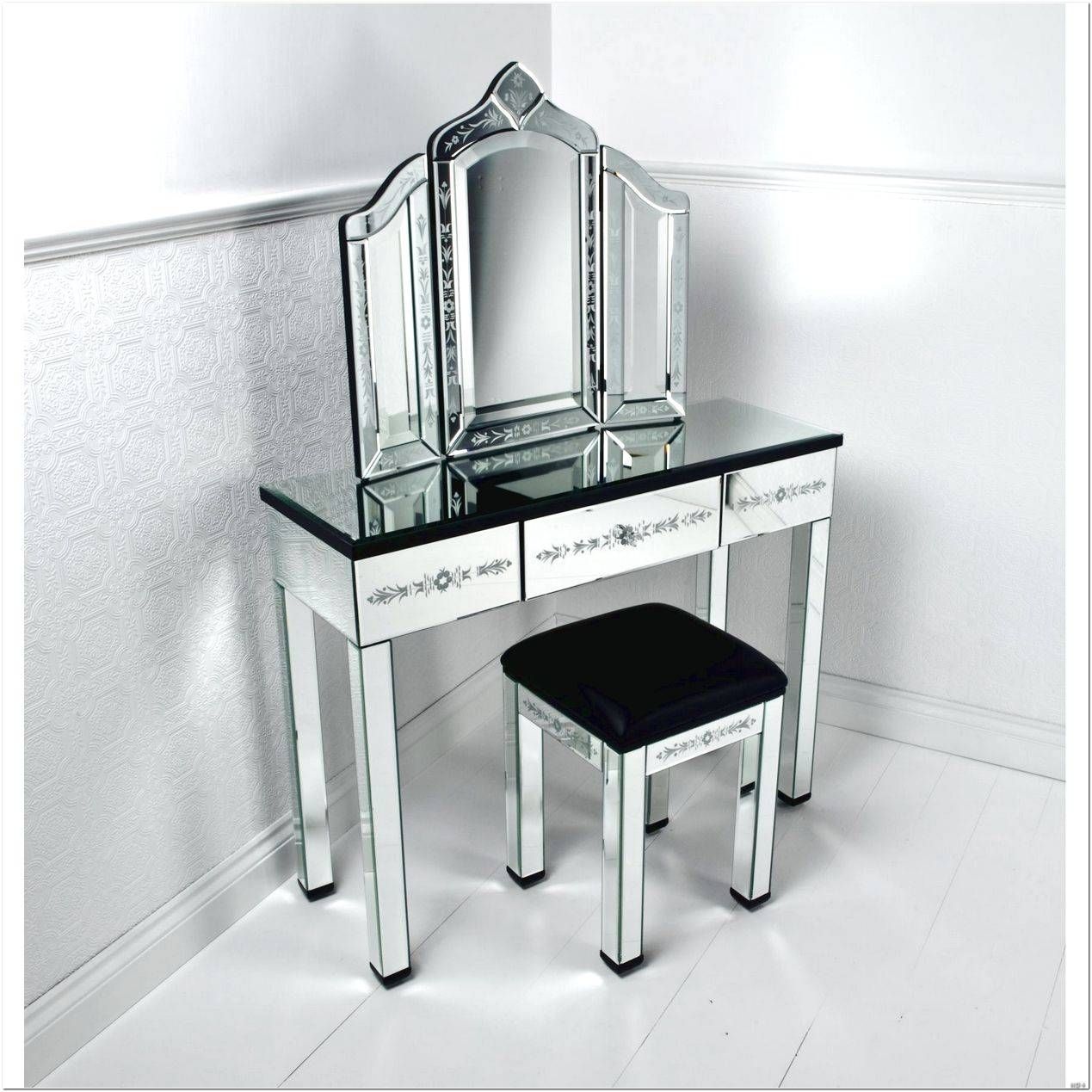 Black Dressing Table With Mirror And Stool Design Ideas – Interior Inside Black Dressing Mirrors (View 19 of 25)