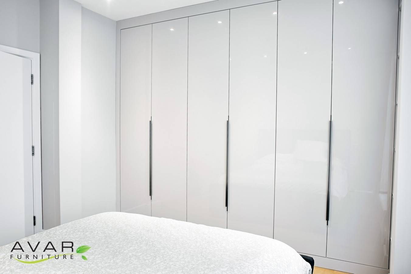 Ƹӝʒ Fitted Wardrobe Ideas Gallery 19 | North London, Uk | Avar With Regard To White Gloss Wardrobes (View 10 of 15)