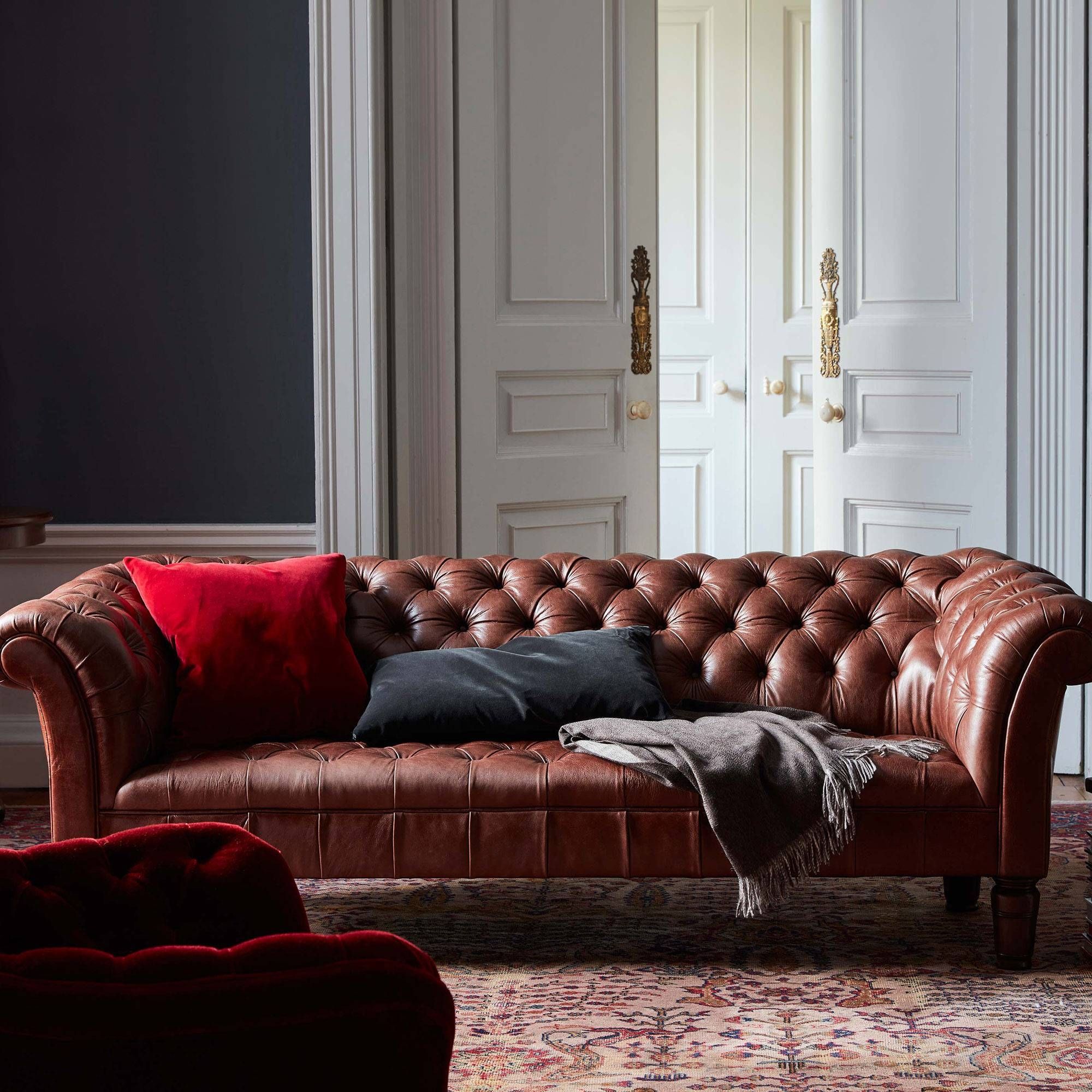 30 Best Ideas of Leather Chesterfield Sofas