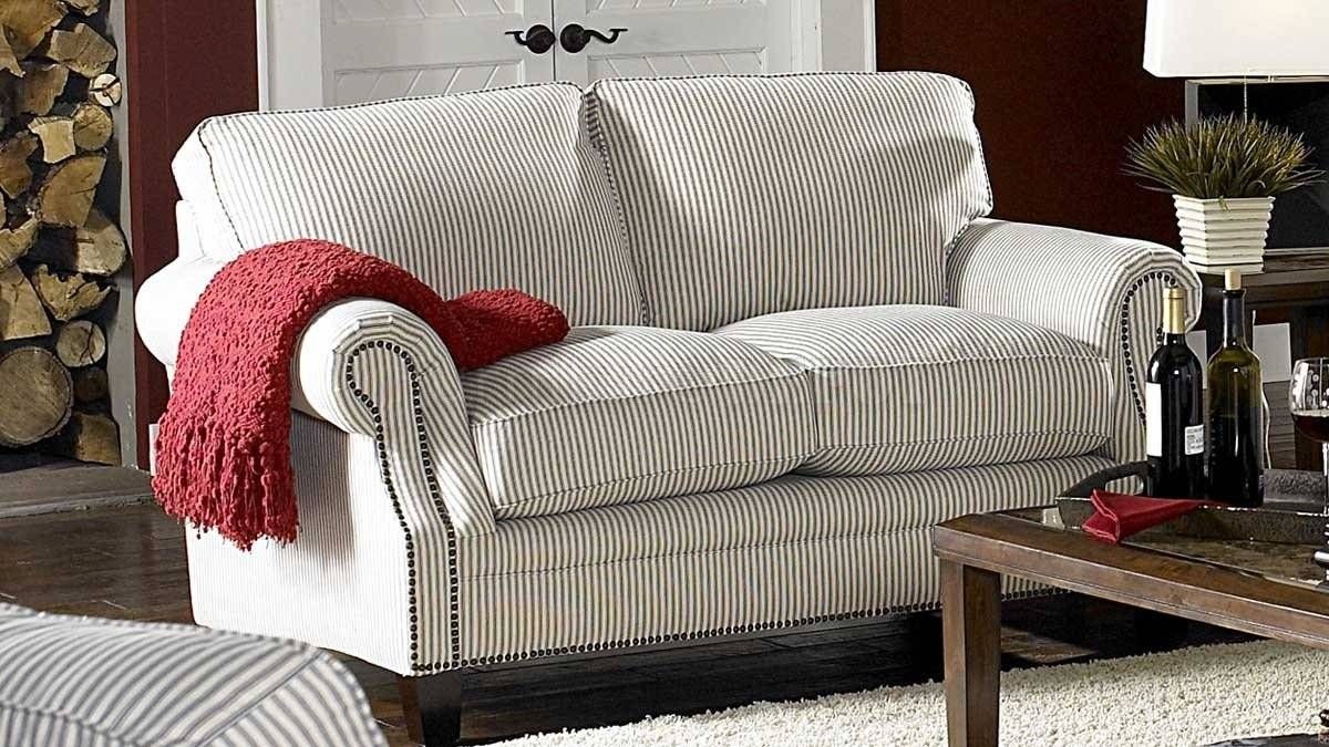 Country Style Sofa With Concept Hd Images 16875 | Kengire Inside Country Style Sofas And Loveseats (View 9 of 30)