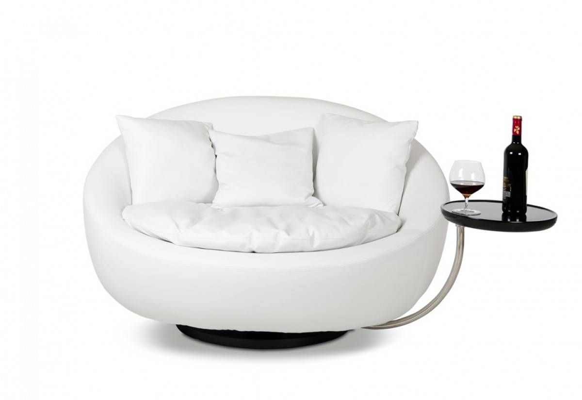 Divani Casa Alba – Modern Leatherette Swivel Round Lounge Chair With Regard To Round Swivel Sofa Chairs (View 24 of 30)