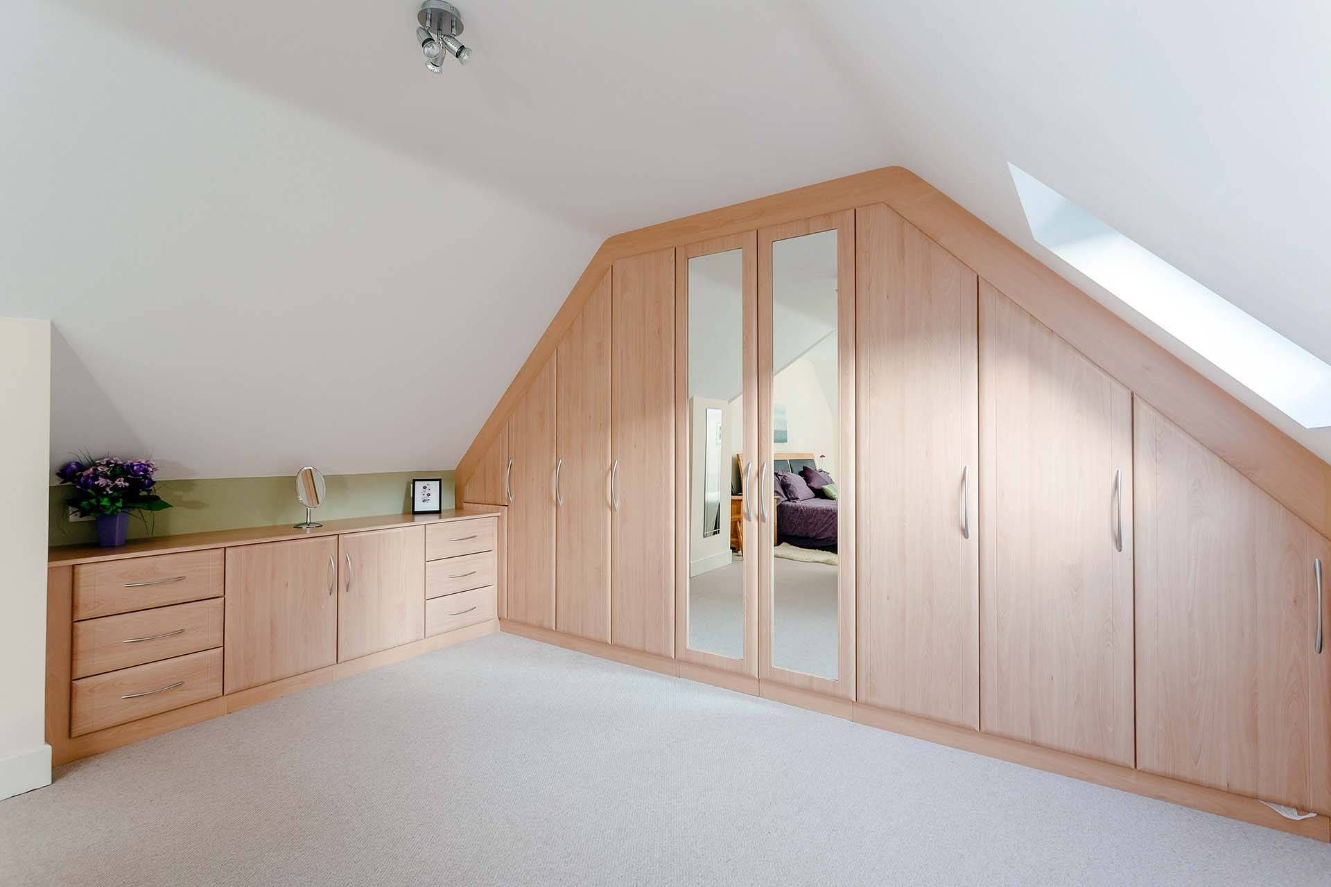 Fitted Furniture Hampshire – Custom World Bedrooms Pertaining To Hampshire Wardrobes (View 9 of 15)