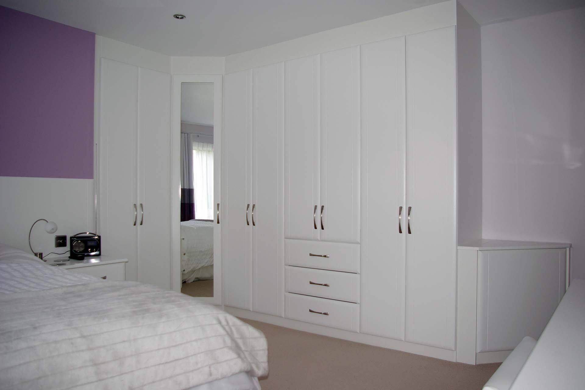 Fitted Wardrobes – Custom World Bedrooms Pertaining To White Bedroom Wardrobes (View 6 of 15)