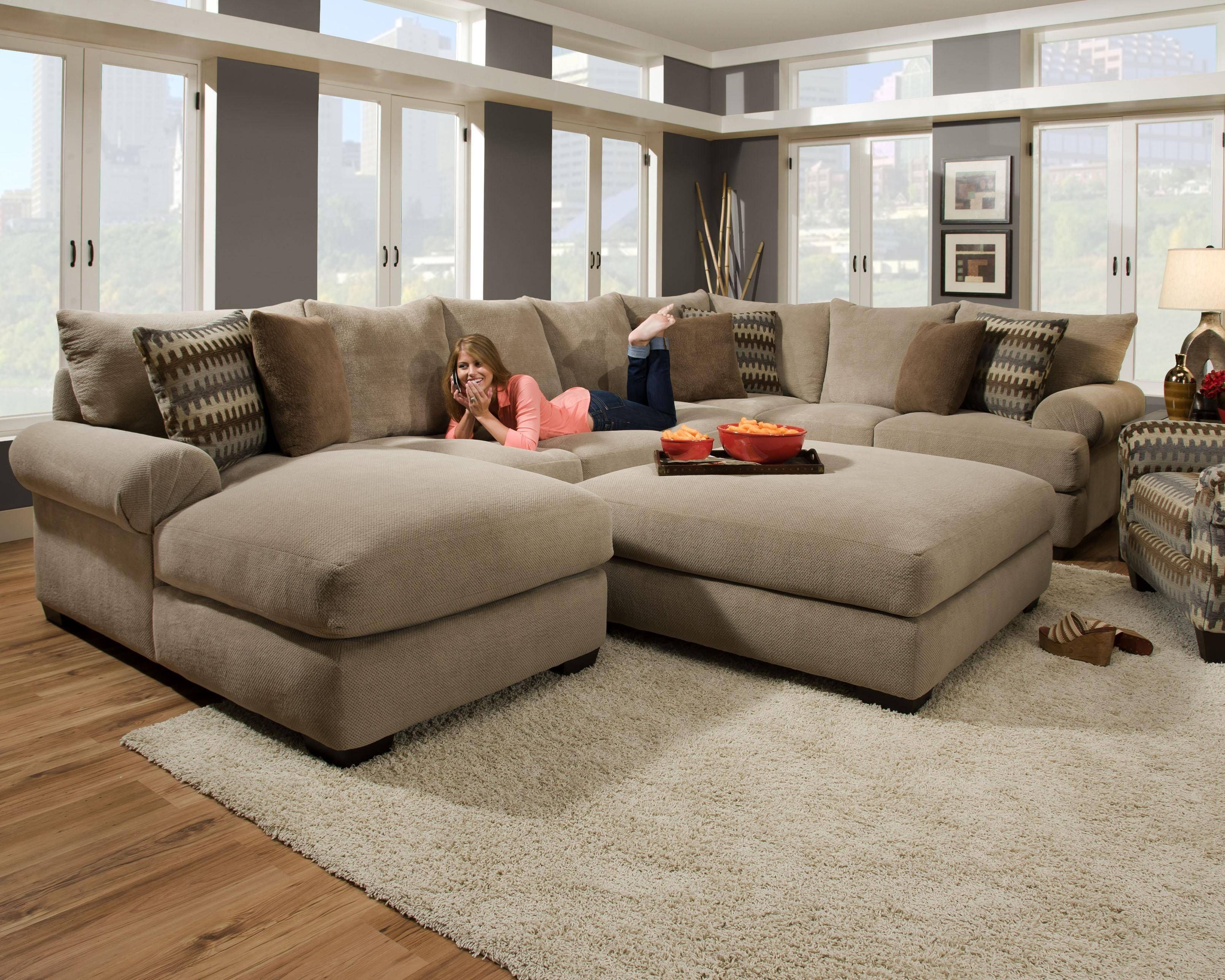 Furniture: Interesting Living Room Interior Using Large Sectional Inside Oversized Sectional Sofa (View 9 of 30)