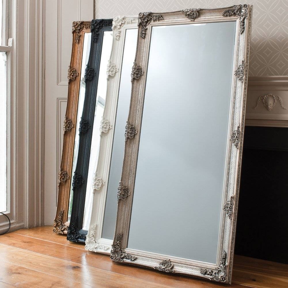 Featured Photo of 2024 Popular Long Free Standing Mirrors