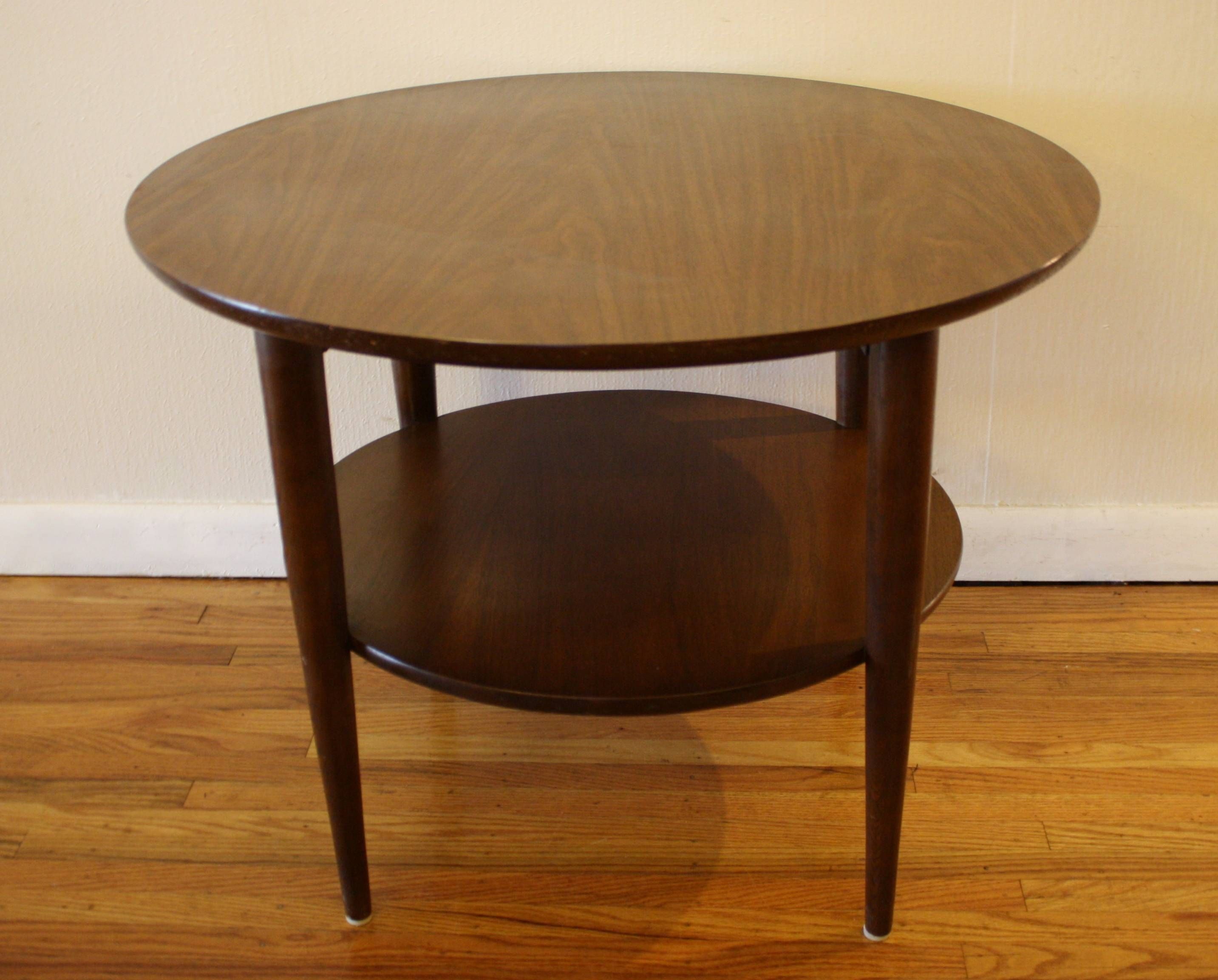 Modern Round Side Table – Starrkingschool With Regard To Half Circle Coffee Tables (View 6 of 30)
