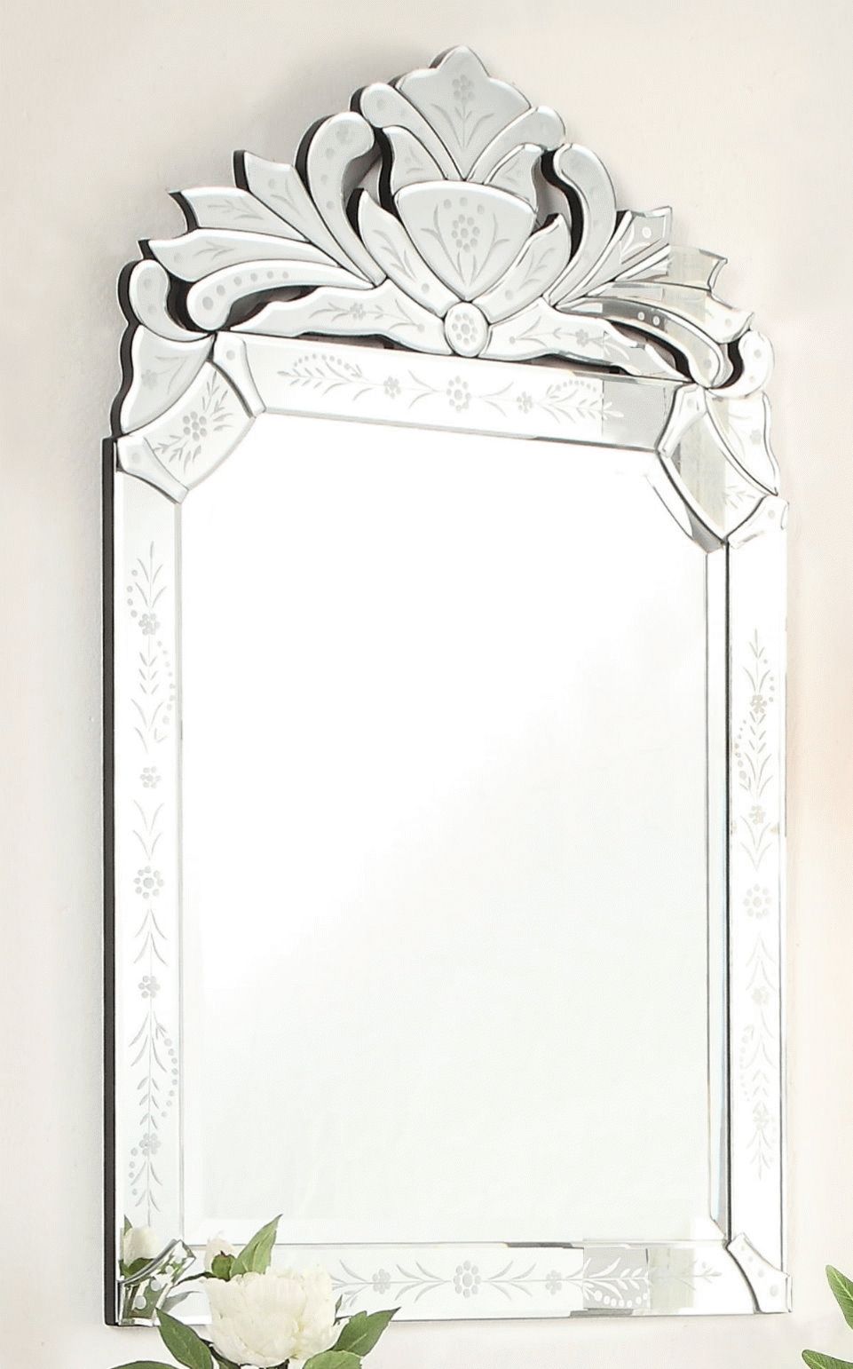 Monzon 25 Inch Venetian Style Wall Mirror Ym 705 2539 Pertaining To Venetian Style Wall Mirrors (Photo 9 of 25)
