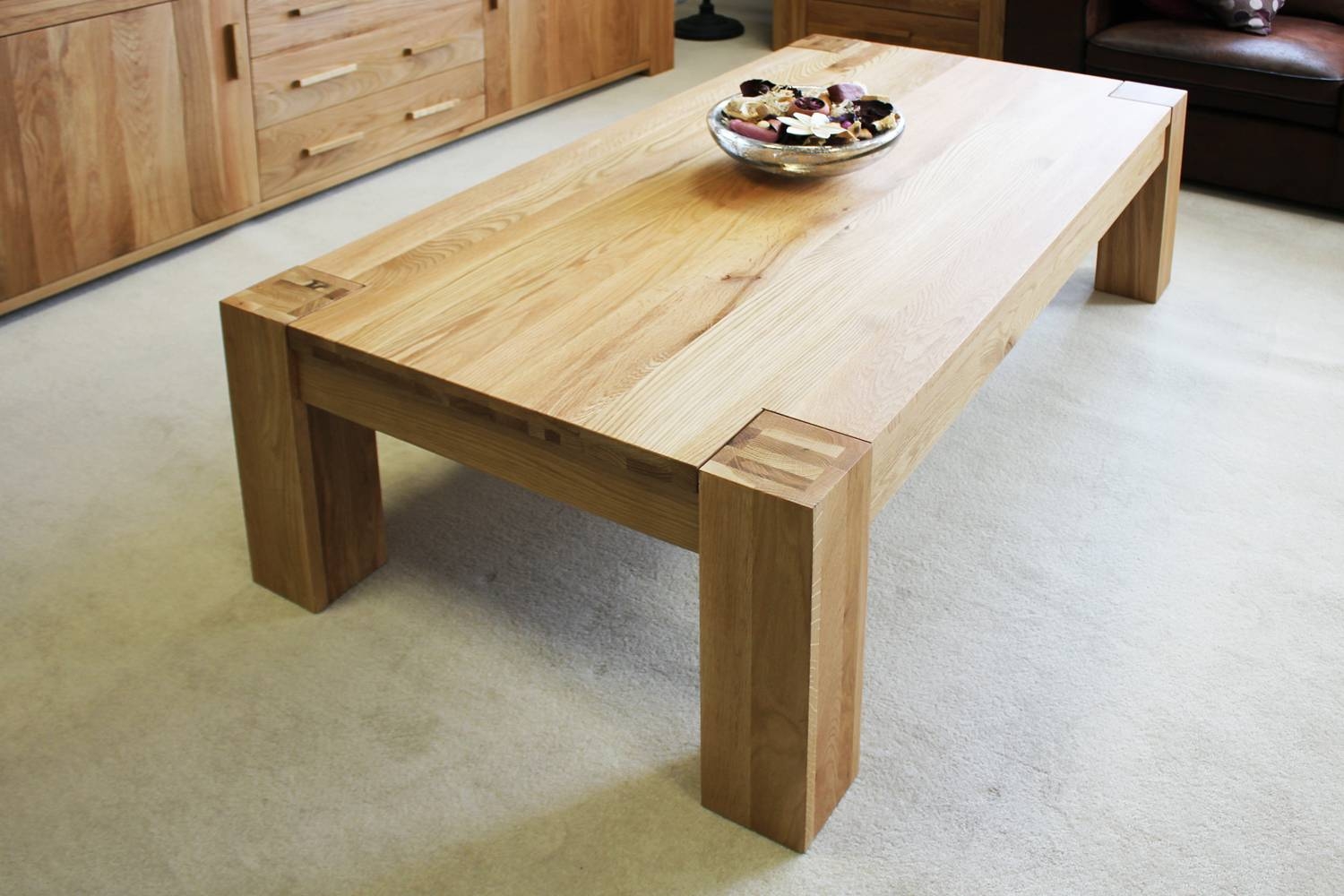 Oxf Direct, The Luxury Furniture Store – Aston Oak Range Inside Chunky Oak Coffee Tables (Photo 1 of 30)