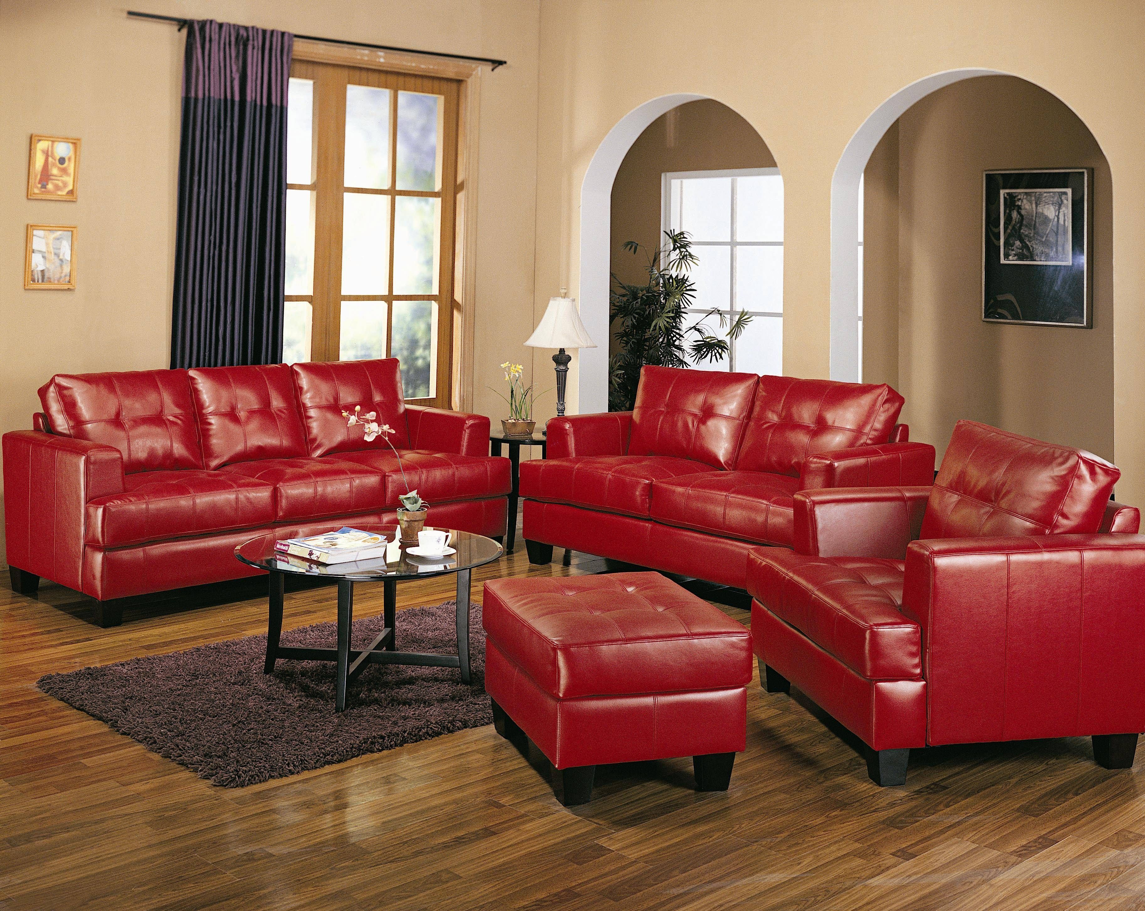 Red Leather Love Seat Combined With Round Glass Top Coffee Table Pertaining To Round Red Coffee Tables (View 22 of 30)