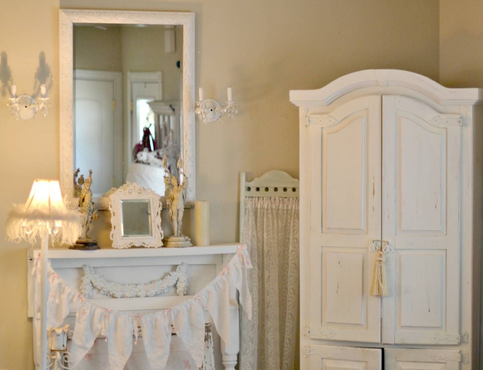 Shabby Chic Bedroom Furniture (View 15 of 15)
