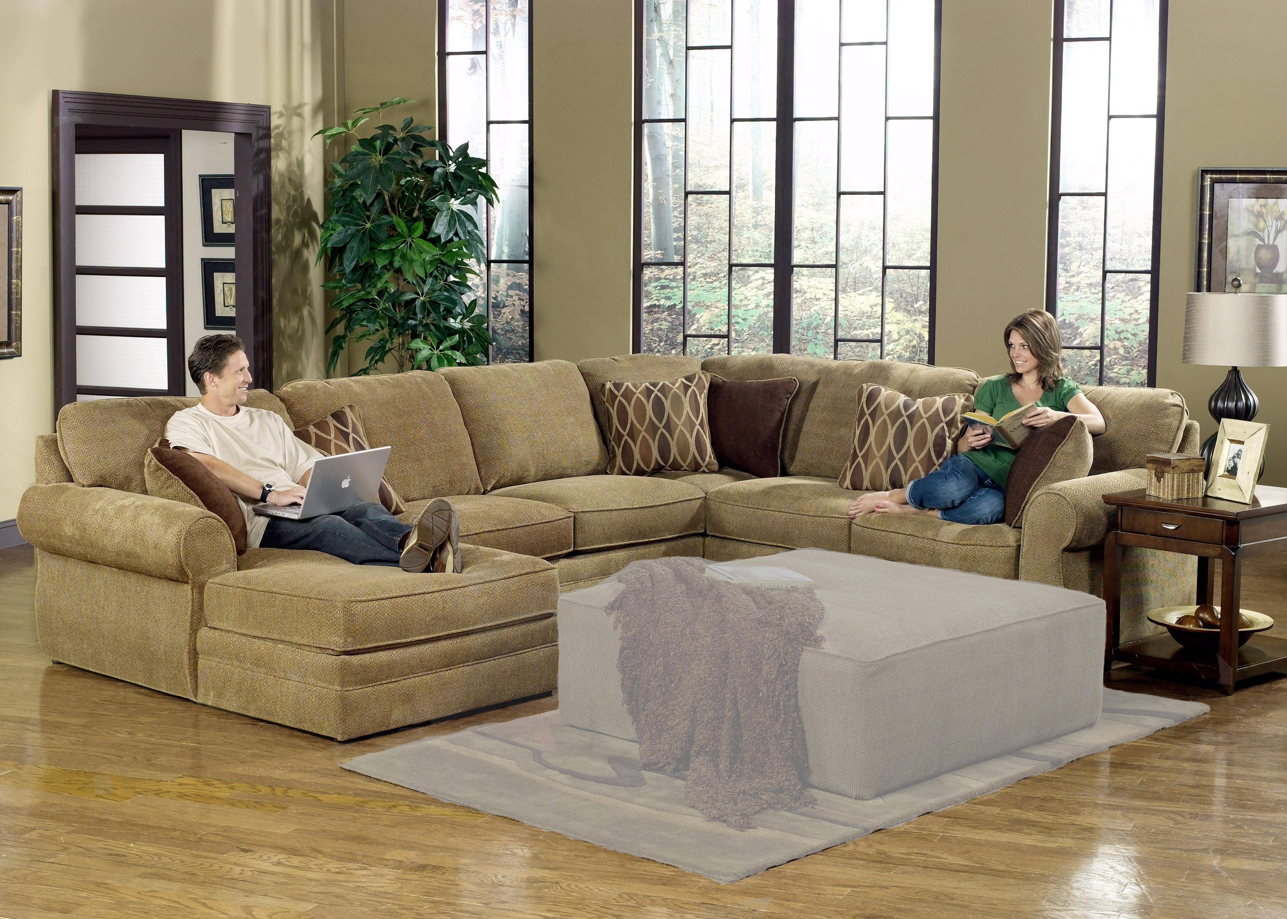 Sofas Center : Sectional Sofas Living Room Furniture Bassett In Bassett Sectional Sofa (Photo 8 of 30)