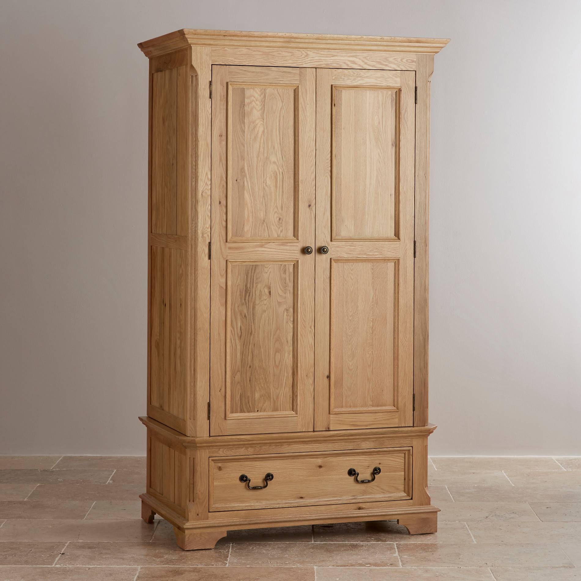 Featured Photo of 2024 Best of Oak Wardrobes