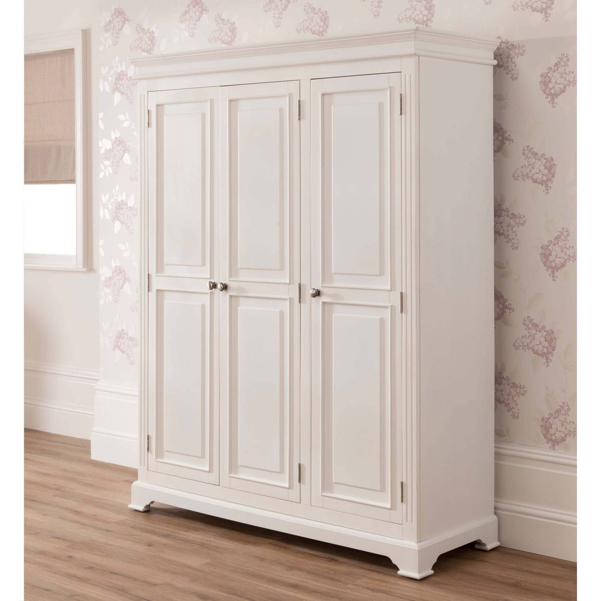 Featured Photo of 2024 Best of Shabby Chic Wardrobes