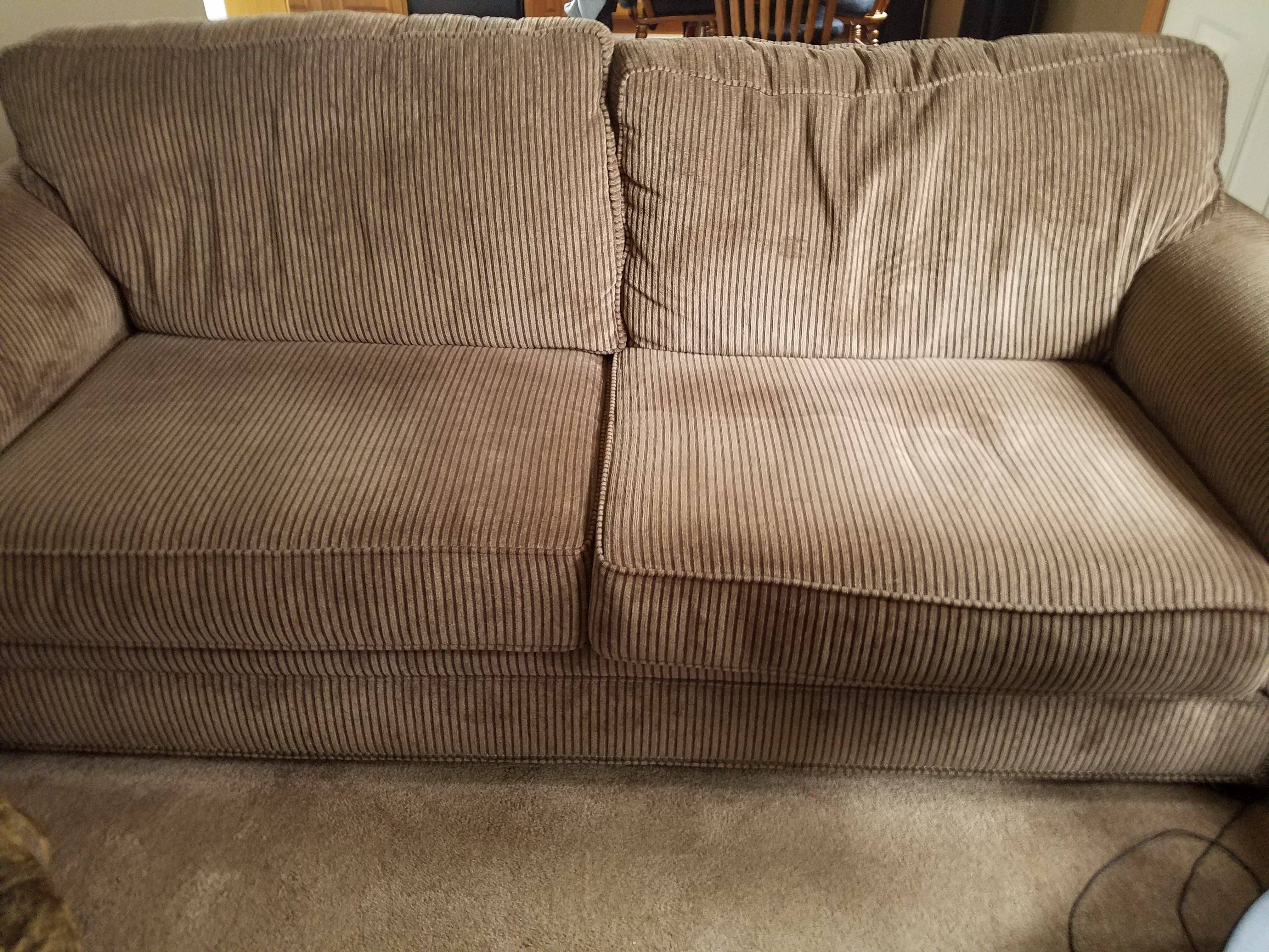 Top 129 Complaints And Reviews About Broyhill Regarding Broyhill Sectional Sofas (View 9 of 30)