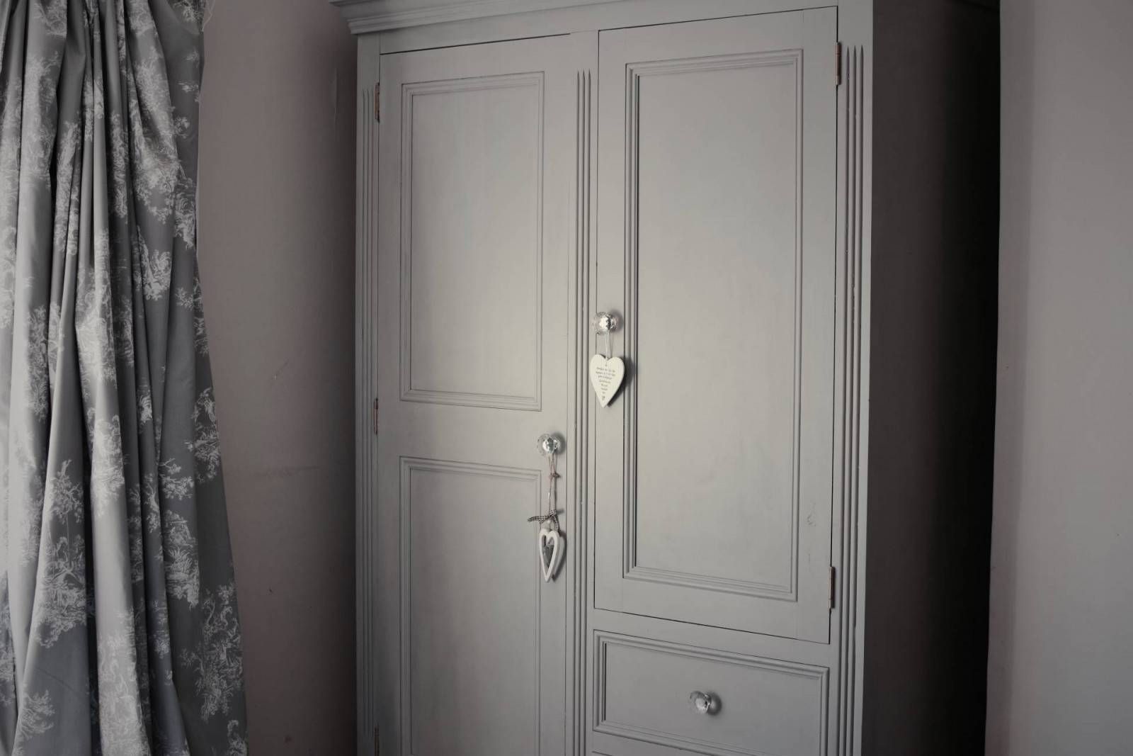 Up Cycling A Pine Wardrobe With Chalk Paint – With Grey Painted Wardrobes (Photo 10 of 15)