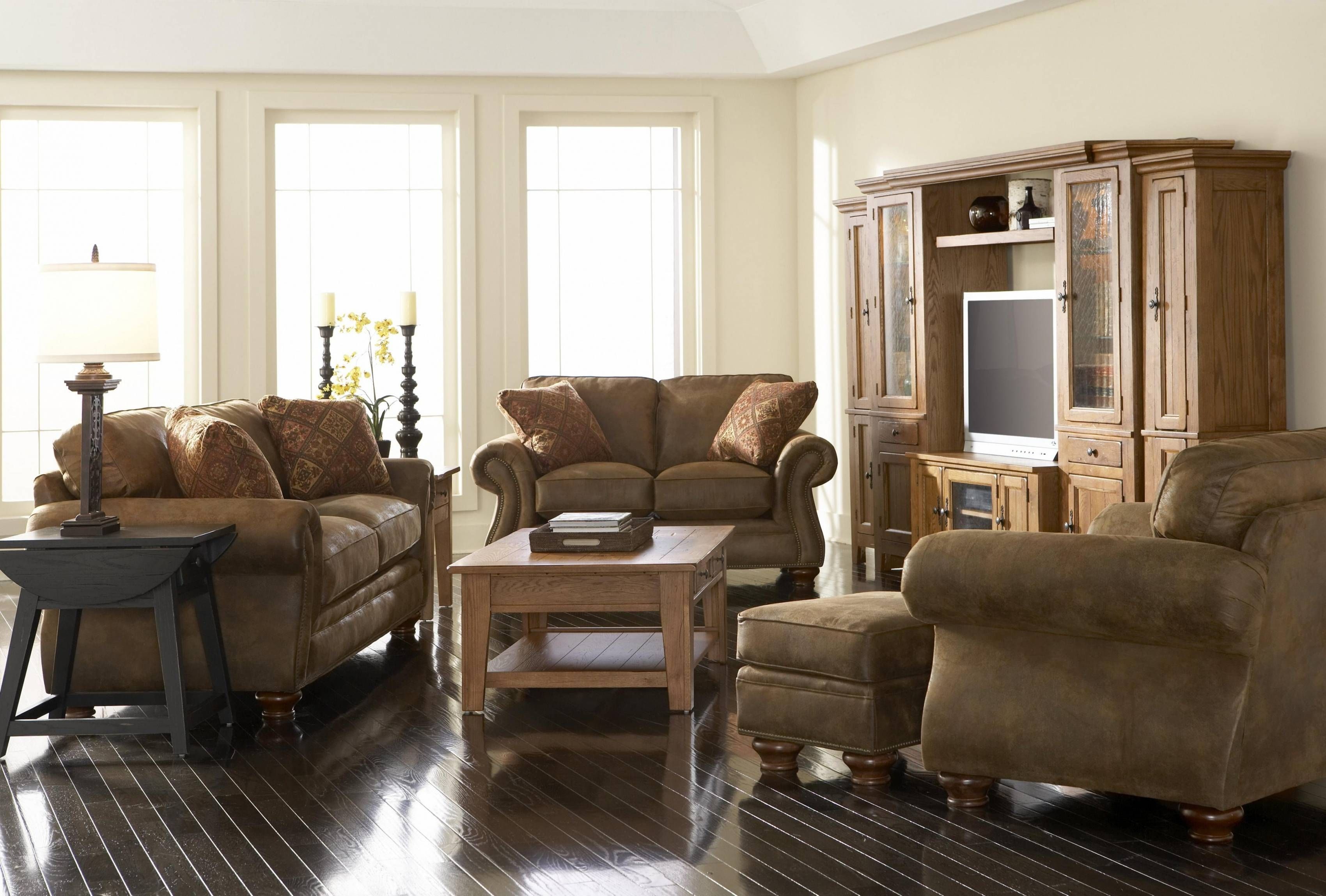 Broyhill Living Room Furniture Sets With Regard To Broyhill Emily Sofas (Photo 15 of 15)