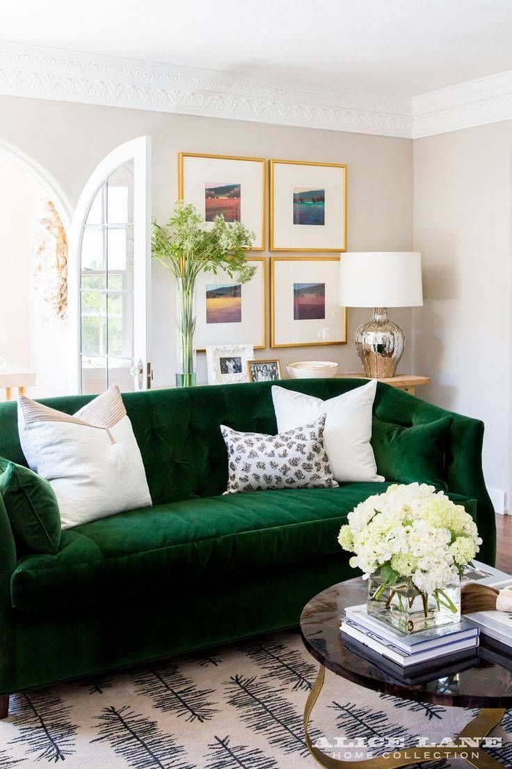 Dark Green Sofa Living Room Ideas An Emerald Green Velvet. Dark With Emerald Green Sofas (Photo 6 of 15)