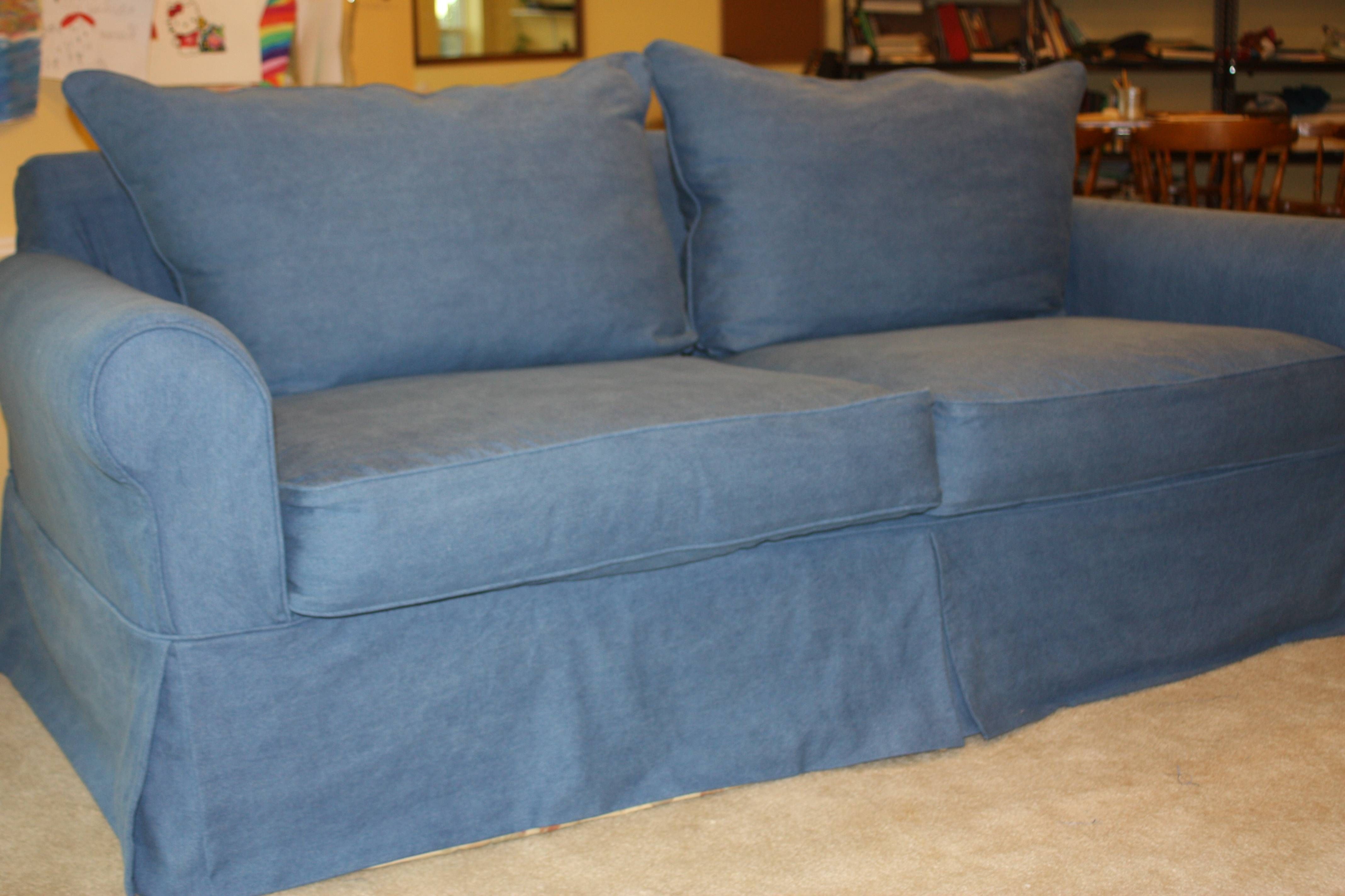 Decorating Beautiful Cheap Slipcovers For Living Room Decoration Within Blue Slipcover Sofas (Photo 13 of 15)