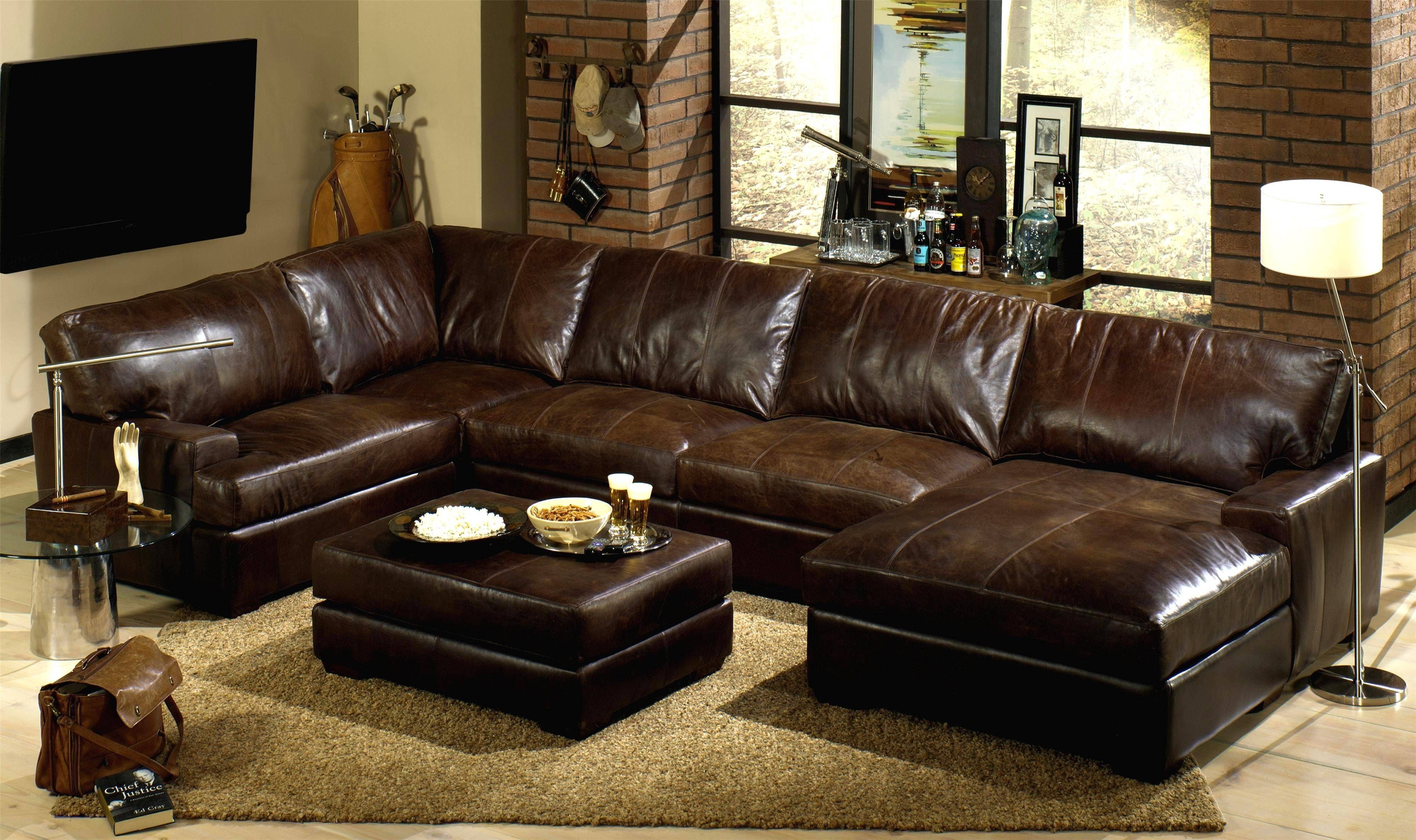 Furniture: Fashionable Decorating Living Room With Leather Throughout Traditional Leather Sectional Sofas (Photo 5 of 15)
