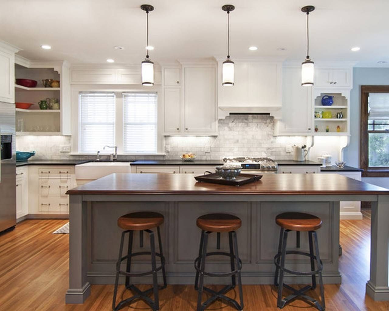Featured Photo of 15 Inspirations Single Pendant Lighting for Kitchen Island