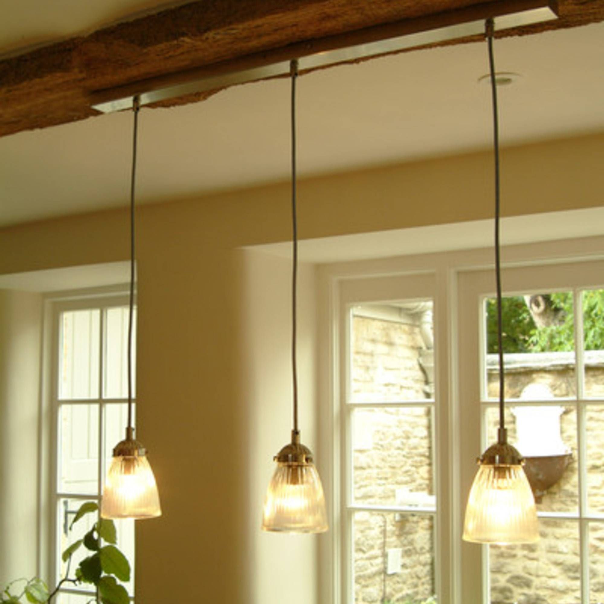  triple pendant kitchen lights