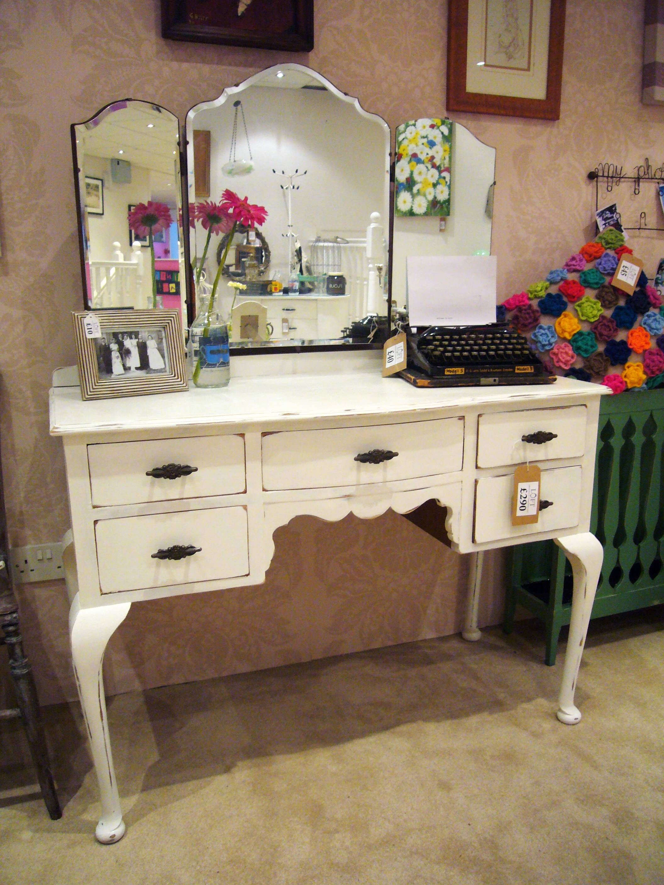 White Wooden Dressing Table With White Wooden Drawer And Carving Within Tall Dressing Mirrors (View 14 of 15)