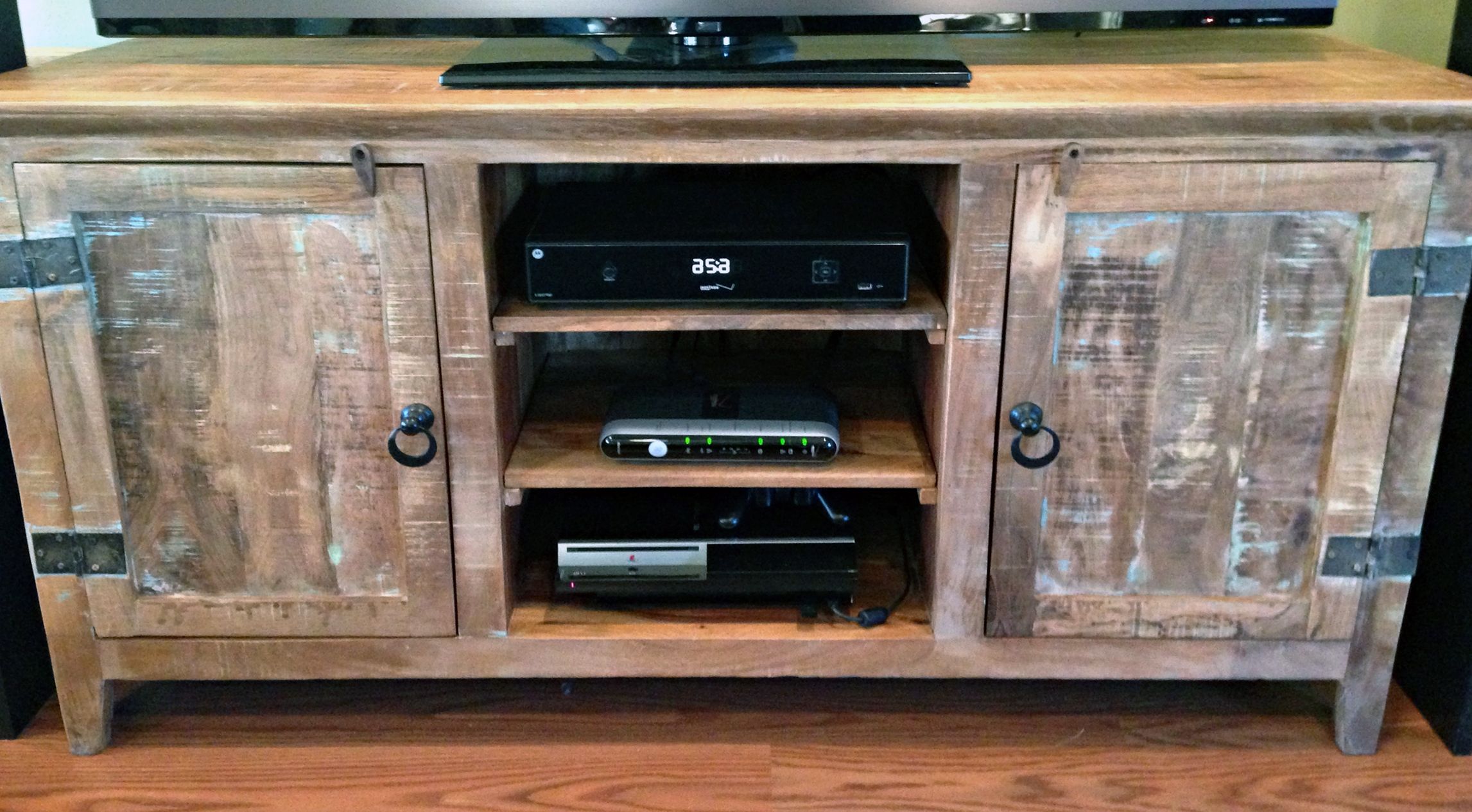 35 Supurb Reclaimed Wood Tv Stands & Media Consoles Inside Rustic Wood Tv Cabinets (Photo 15 of 15)