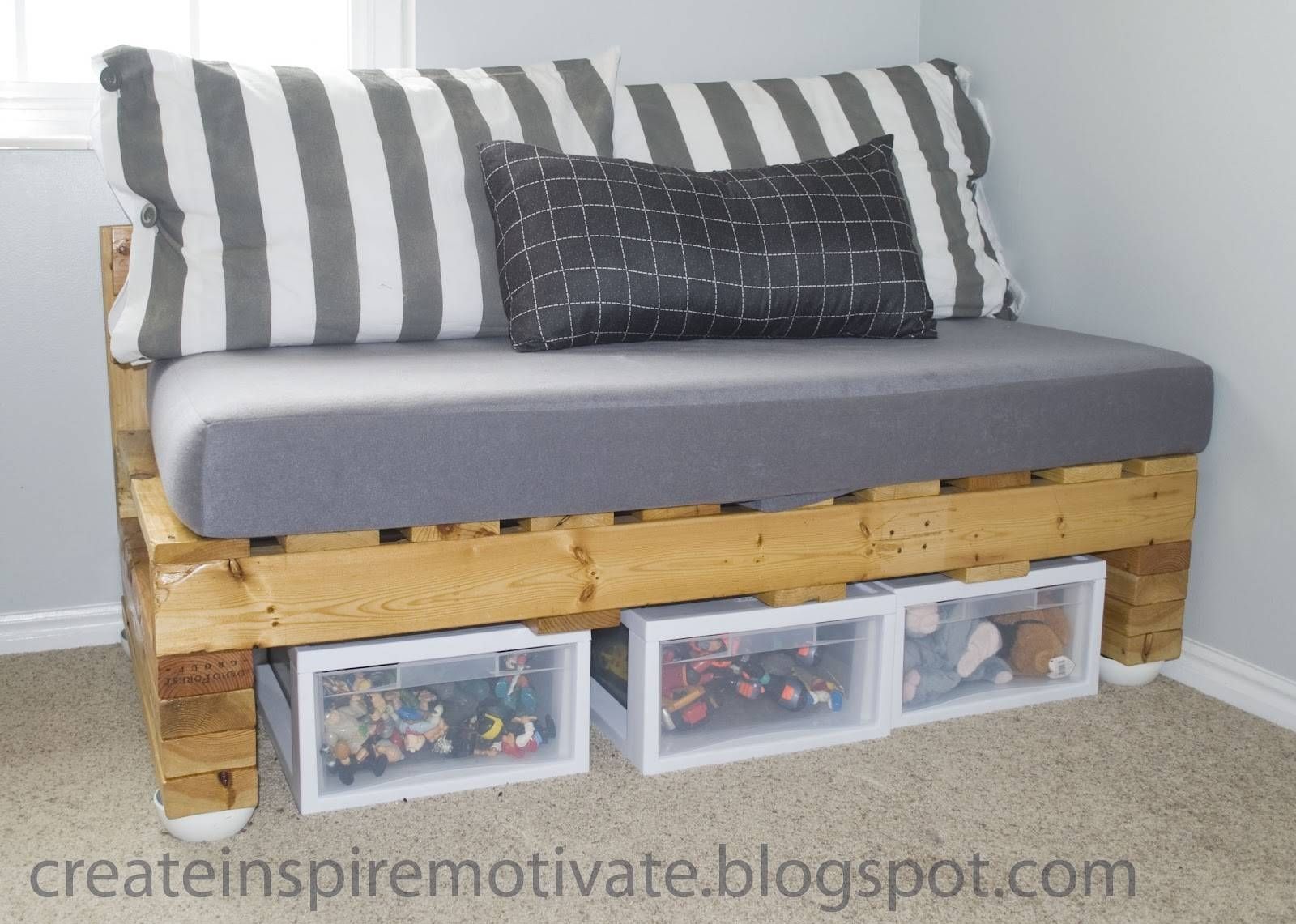 Furniture : Classy Minimalist Wood Pallet Sofa Idea With Grey With Regard To Pallet Sofas (Photo 15 of 15)