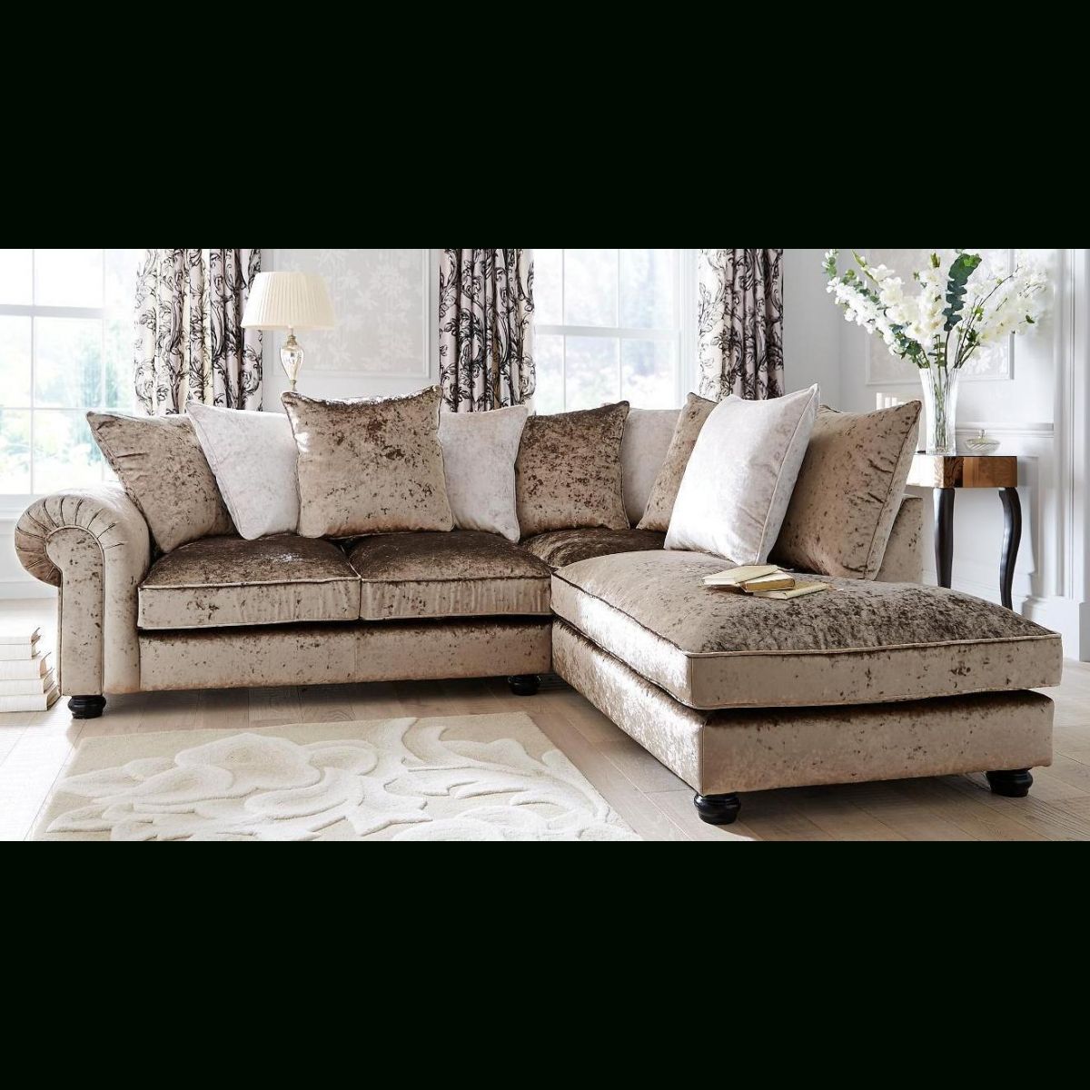 Laurence Llewelyn Bowen Scarpa Right Hand Fabric Corner Chaise With Chaise Sofas (Photo 5 of 15)