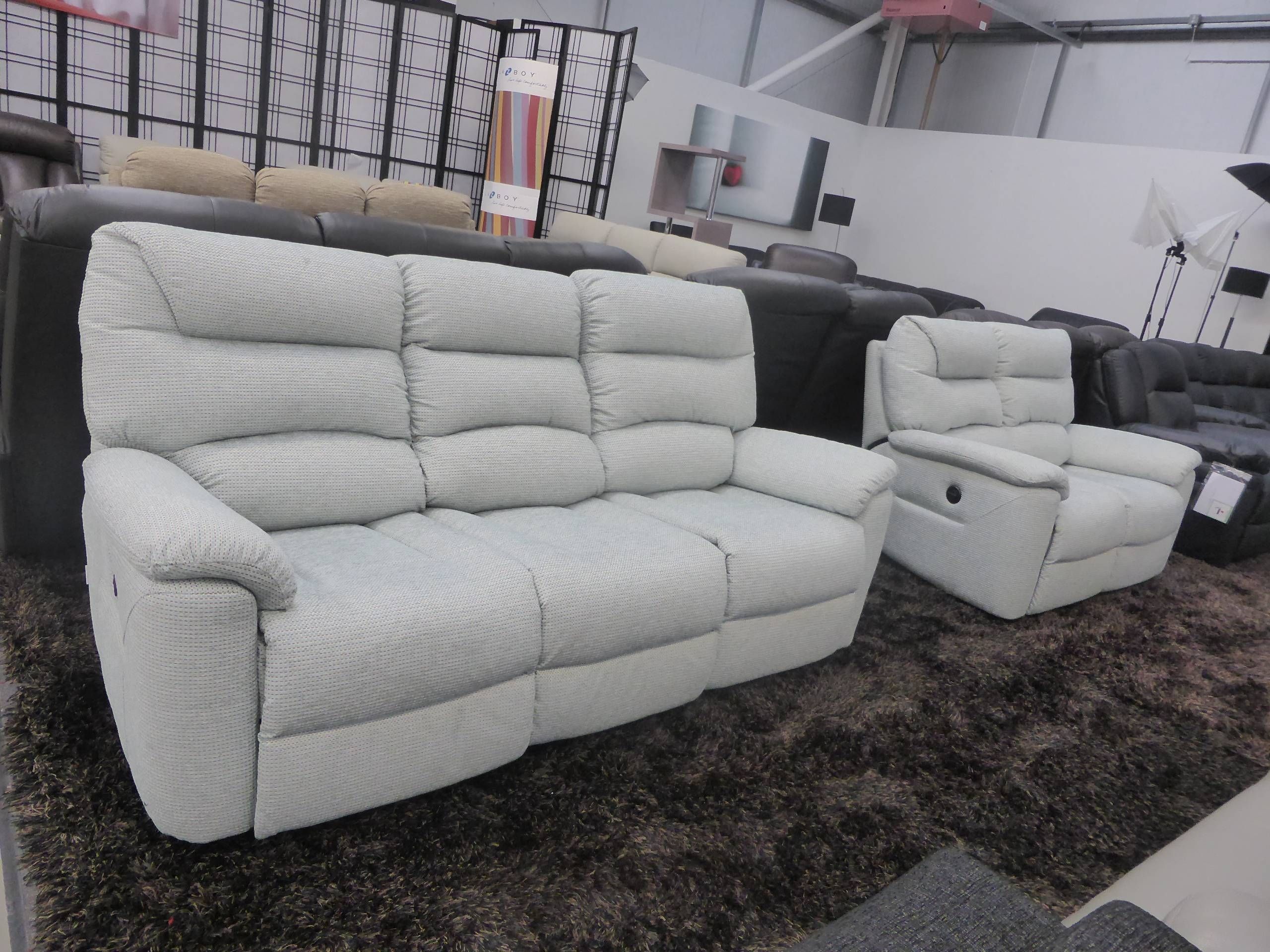 Lazyboy Sofa And Bed Gallery | Furnimax Brands Outlet Throughout Lazy Boy Manhattan Sofas (View 11 of 15)