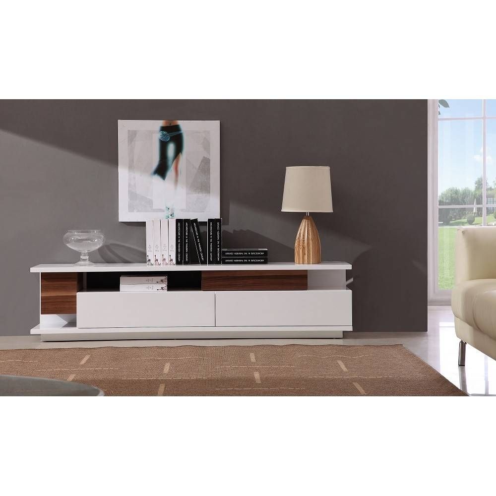 Modern Tv061 Tv Stand In White High Gloss/ Walnut, J&m Furniture Regarding Modern White Gloss Tv Stands (View 7 of 15)