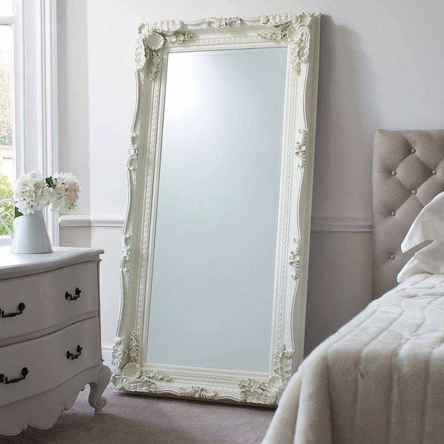 Featured Photo of 15 Best Ideas Ornate Floor Mirrors