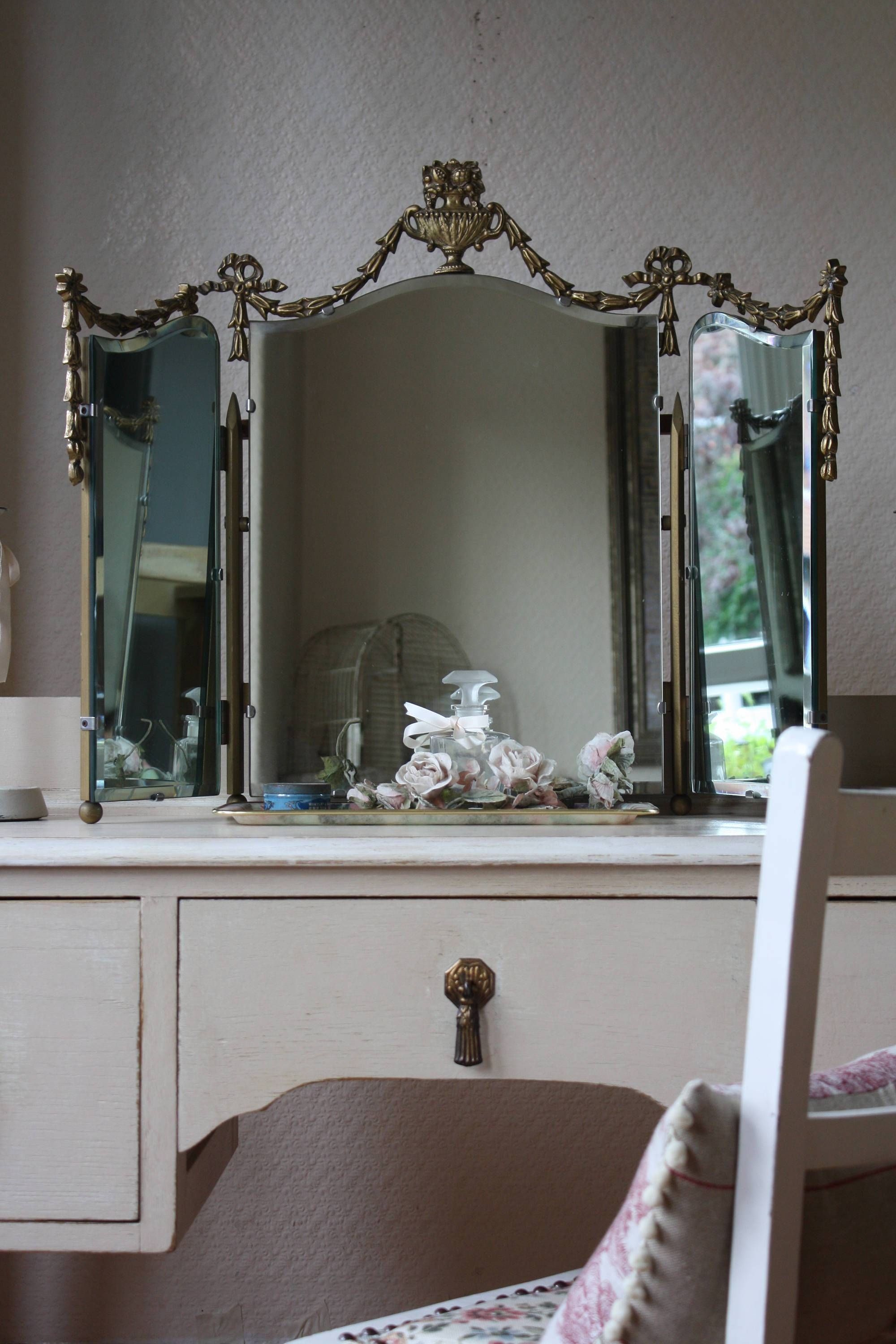 Featured Photo of 15 Best Antique Triple Mirrors