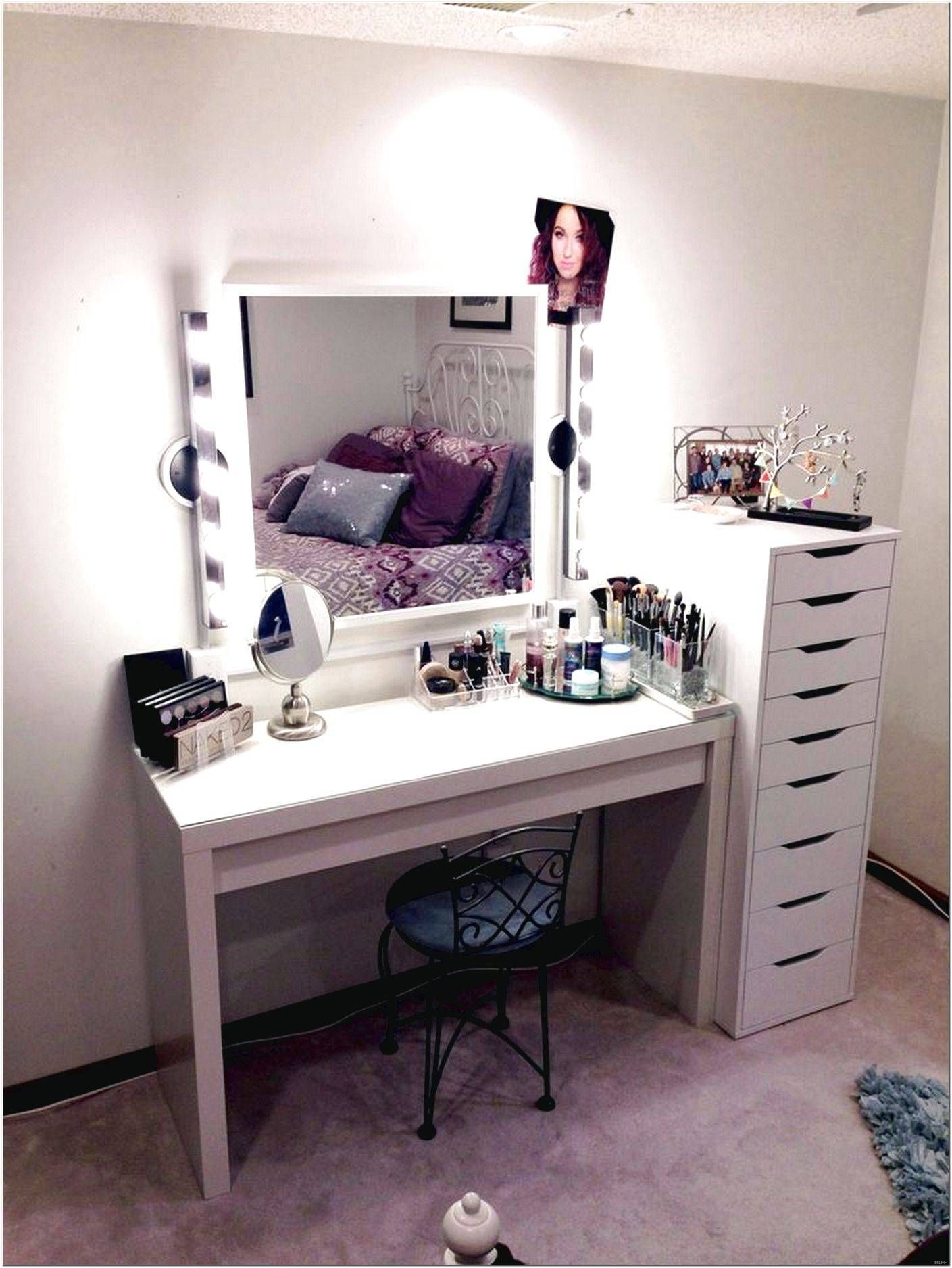 Mirror On Stand For Dressing Table Design Ideas – Interior Design With Regard To Mirrors On Stand For Dressing Table (Photo 3 of 15)