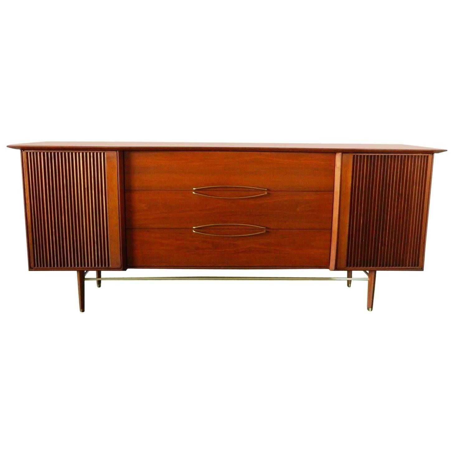 Exceptional Sideboard Wood And Glass Tags : Wood Sideboard Retro Regarding Thomasville Sideboards (View 11 of 15)