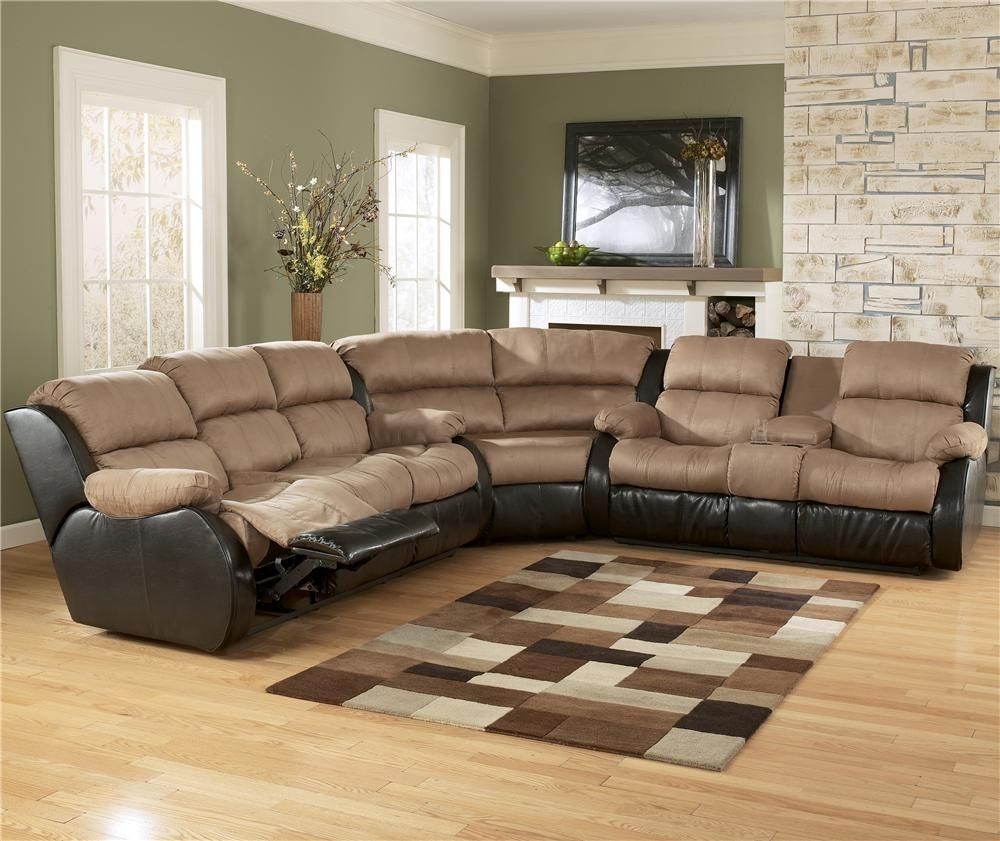 Ashley Furniture Presley – Cocoa 3 Piece Sectional Sofa With Intended For Green Bay Wi Sectional Sofas (Photo 10 of 10)