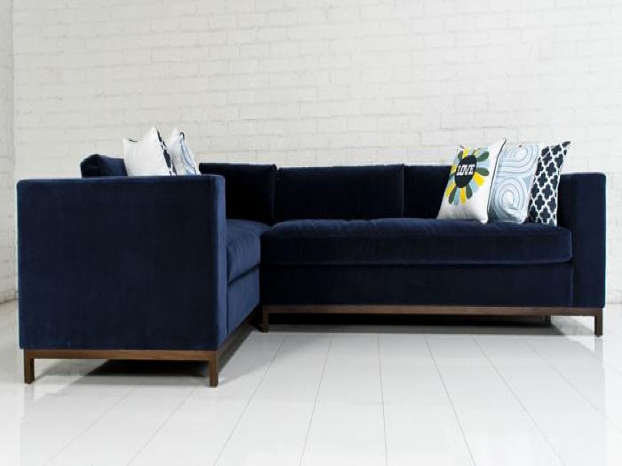 Decor: Tufted Sectional Sofa Chaise | Velvet Sectional With Velvet Sectional Sofas (View 3 of 10)