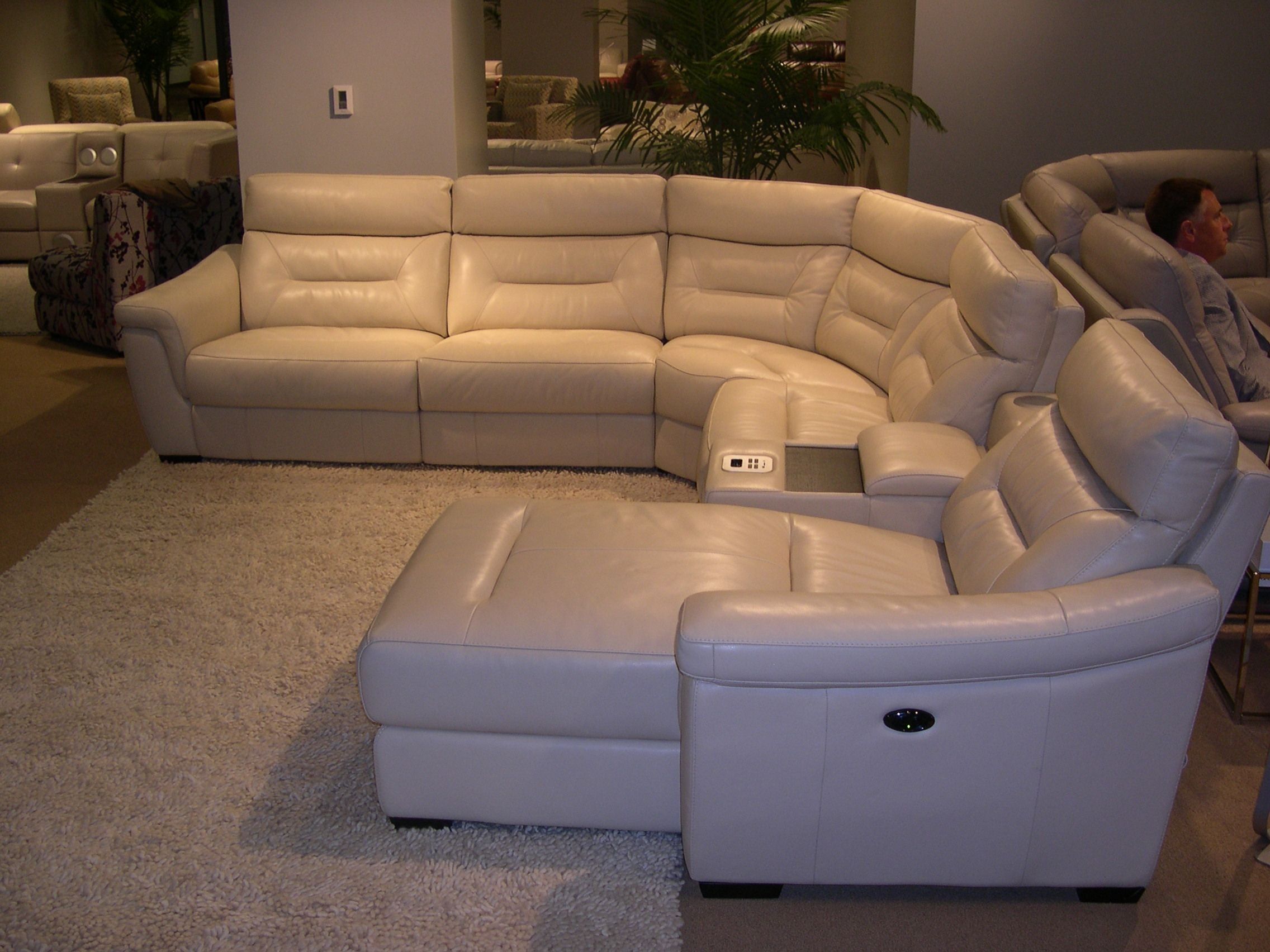 Htl Leather Sectional – Adjustable Headrests (View 3 of 10)