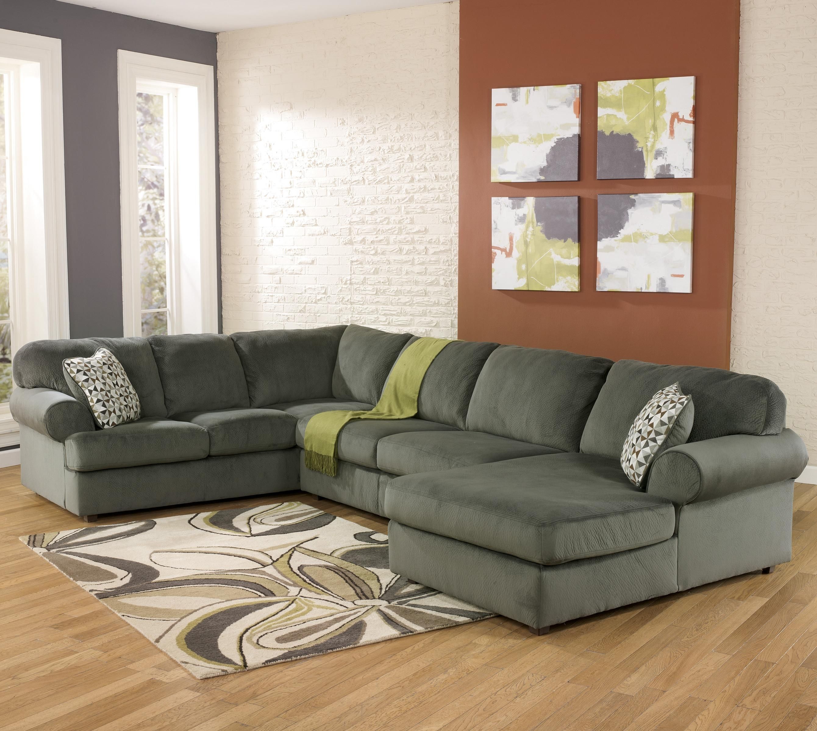 Jessa Place – Pewter Casual Sectional Sofa With Right Chaise In Pensacola Fl Sectional Sofas (View 8 of 10)