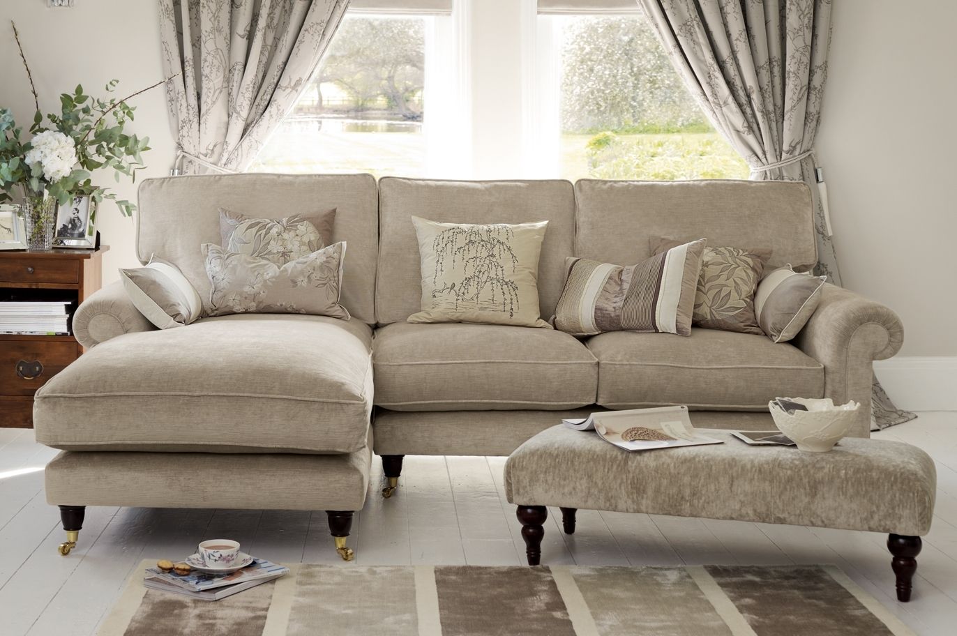 Kingston" Sectional Sofa With Chaise In Sable Beige From Laura Within Kingston Ontario Sectional Sofas (View 1 of 10)