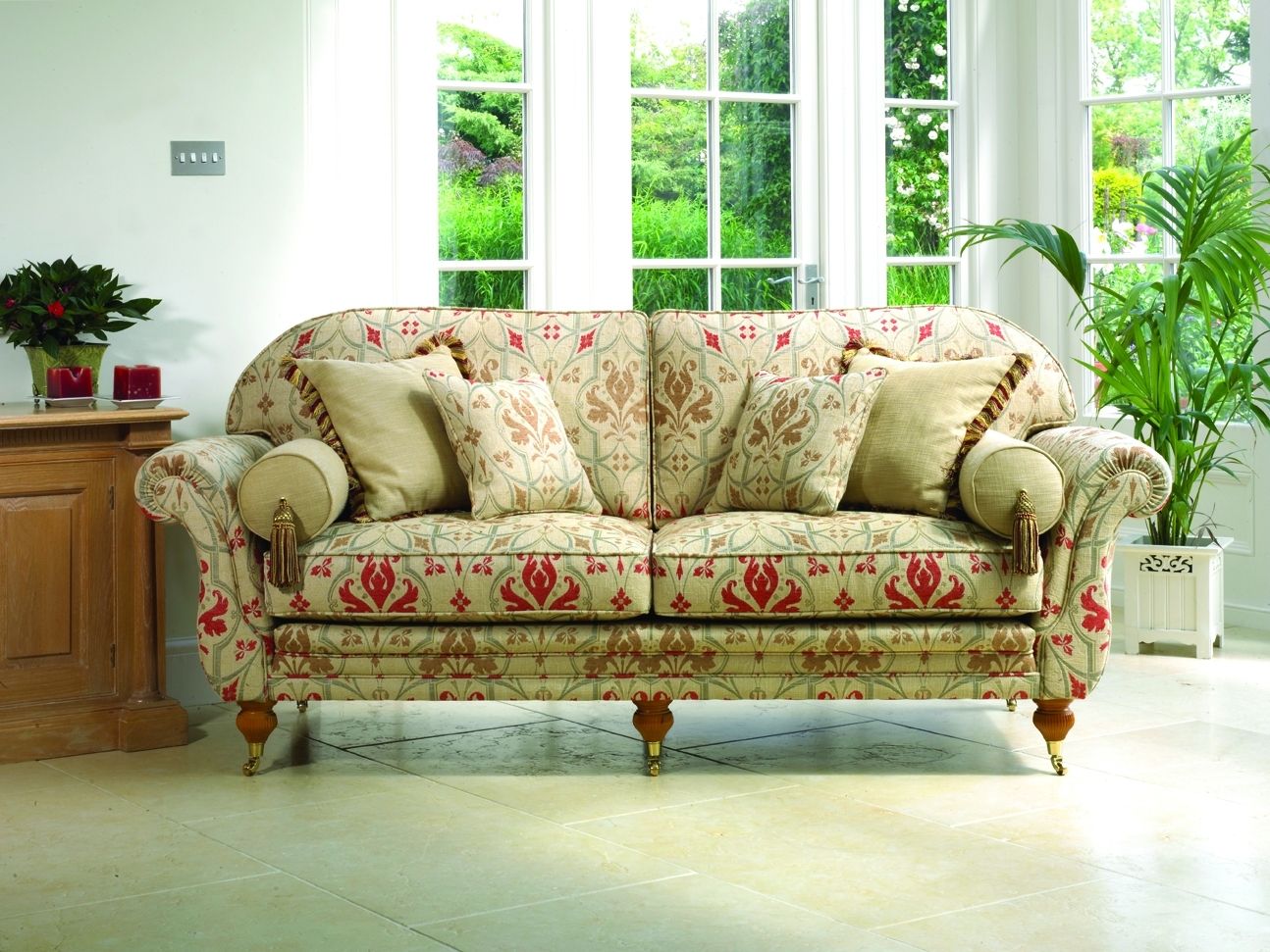 Traditional Sofas & Chairs Leicester Northampton Market Harborough Intended For Traditional Sofas (View 3 of 10)