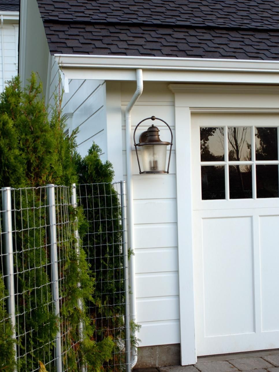 33 Outdoor Garage Lighting Ideas, Outdoor Garage Lighting Ideas Home Regarding Outdoor Garage Lanterns (View 11 of 20)