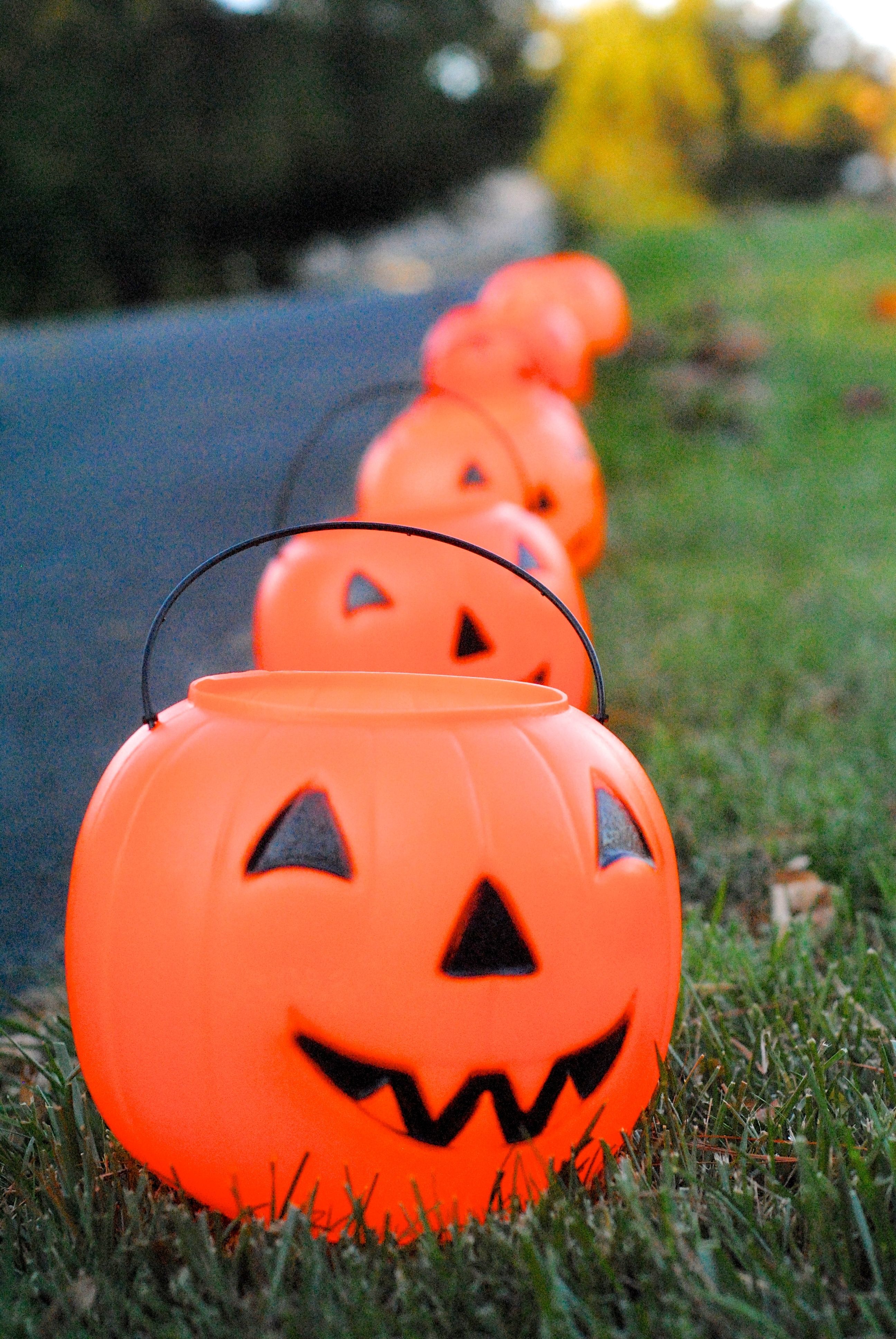 Easy Diy Glowing Pumpkin Lanterns {day 28} | Making Lemonade Throughout Outdoor Pumpkin Lanterns (Photo 1 of 20)