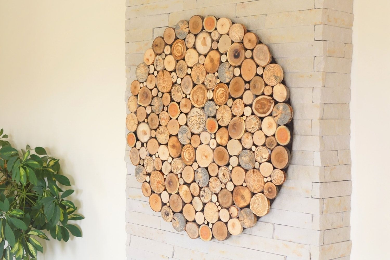 Round Wood Wall Art , Tree Rounds Decor, Holzwand Kunst, Tree Slices Regarding Round Wood Wall Art (Photo 1 of 20)