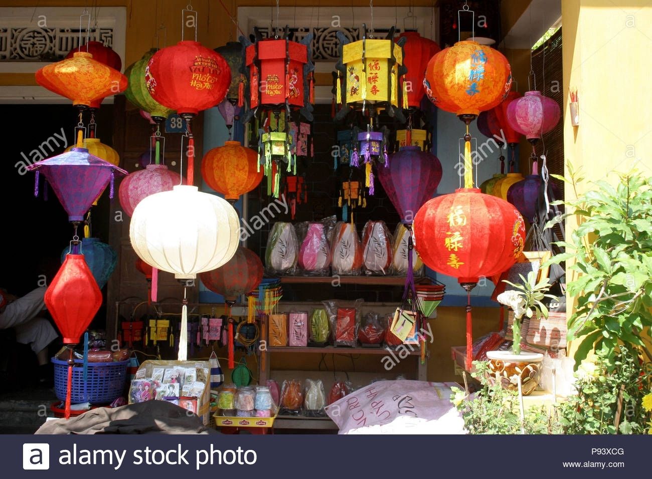 Shop Hoi An Stock Photos & Shop Hoi An Stock Images – Alamy Throughout Outdoor Vietnamese Lanterns (View 19 of 20)