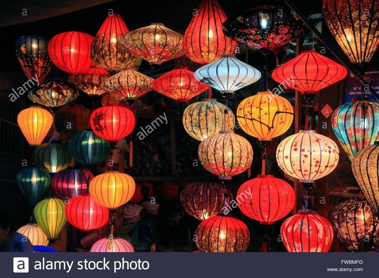 Traditional Silk And Bamboo Lanterns For Sale In Hoi An, Vietnam Regarding Outdoor Vietnamese Lanterns (Photo 14 of 20)